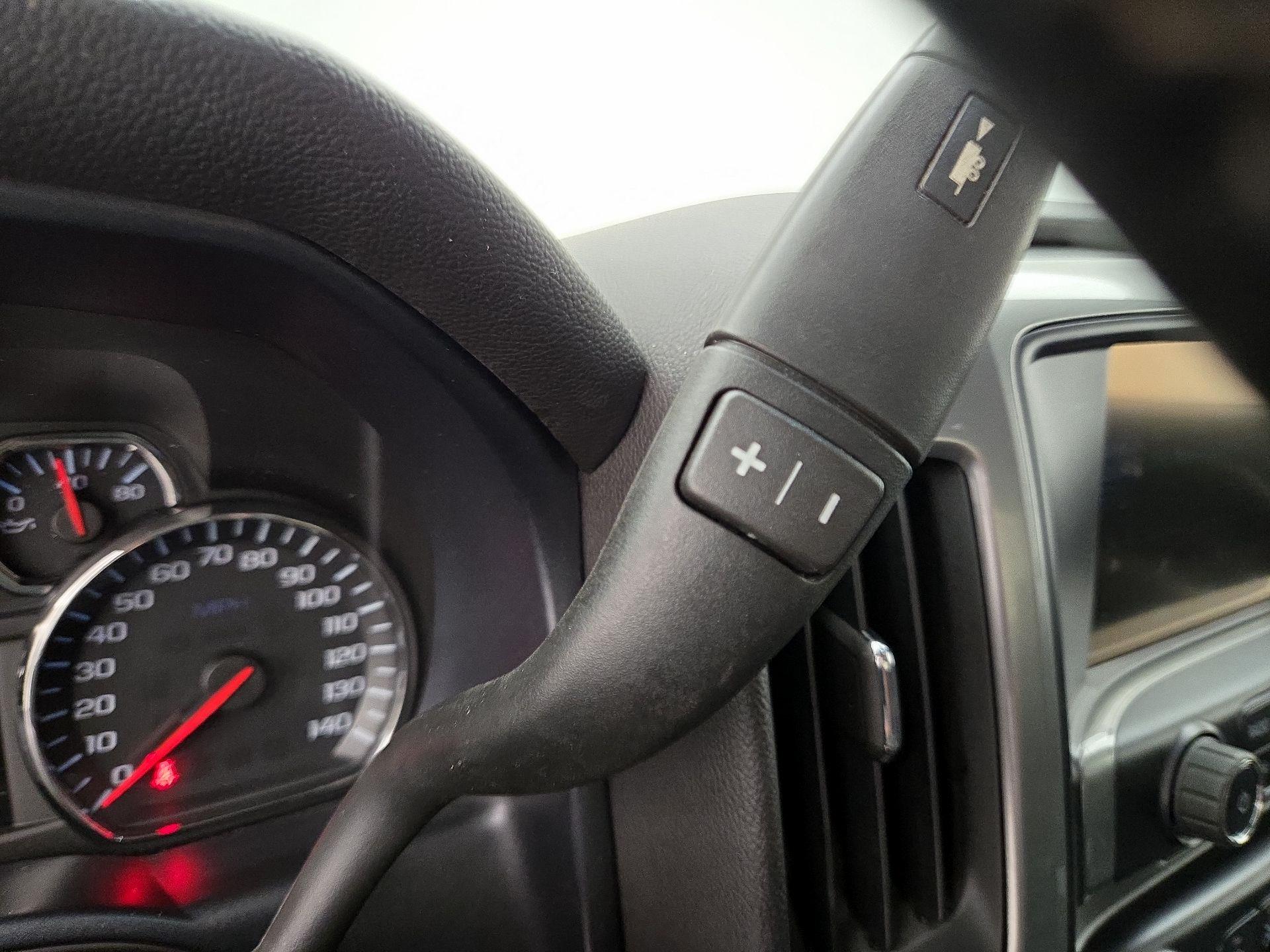 Thumbnail: 2014 Chevrolet Silverado 1500 - 17