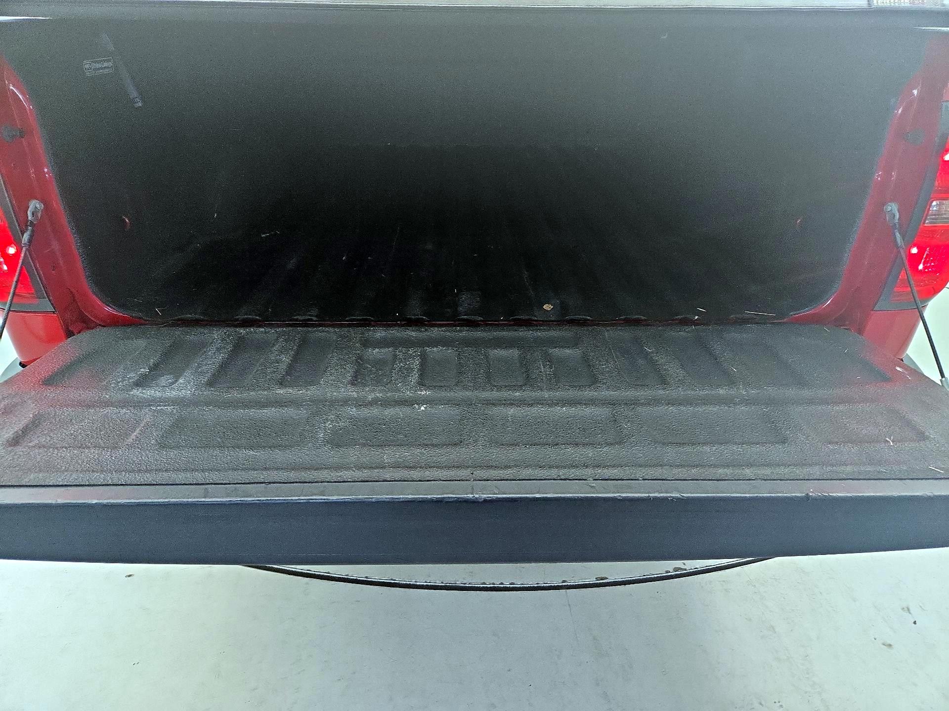 Thumbnail: 2014 Chevrolet Silverado 1500 - 20