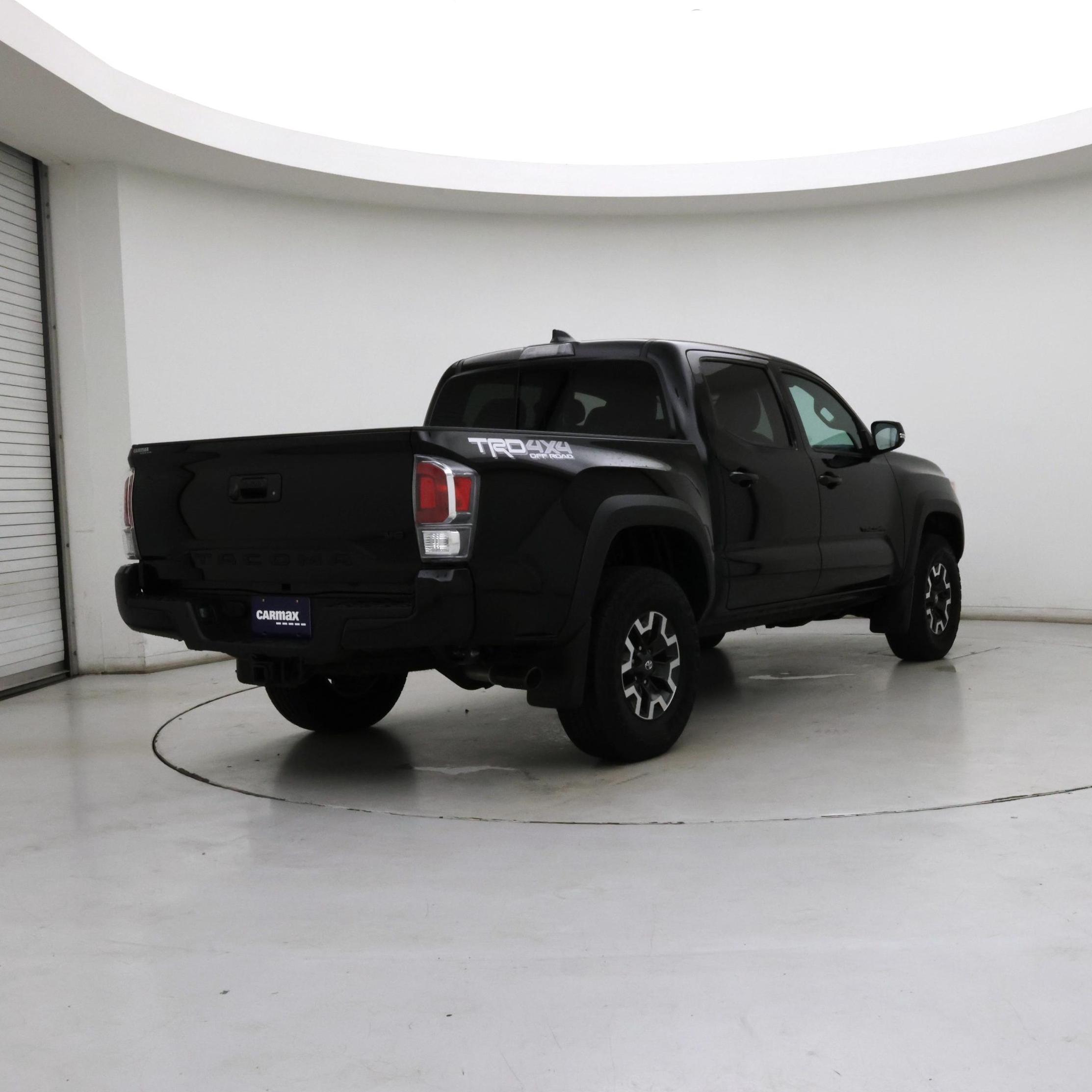 Thumbnail: 2023 Toyota Tacoma - 8