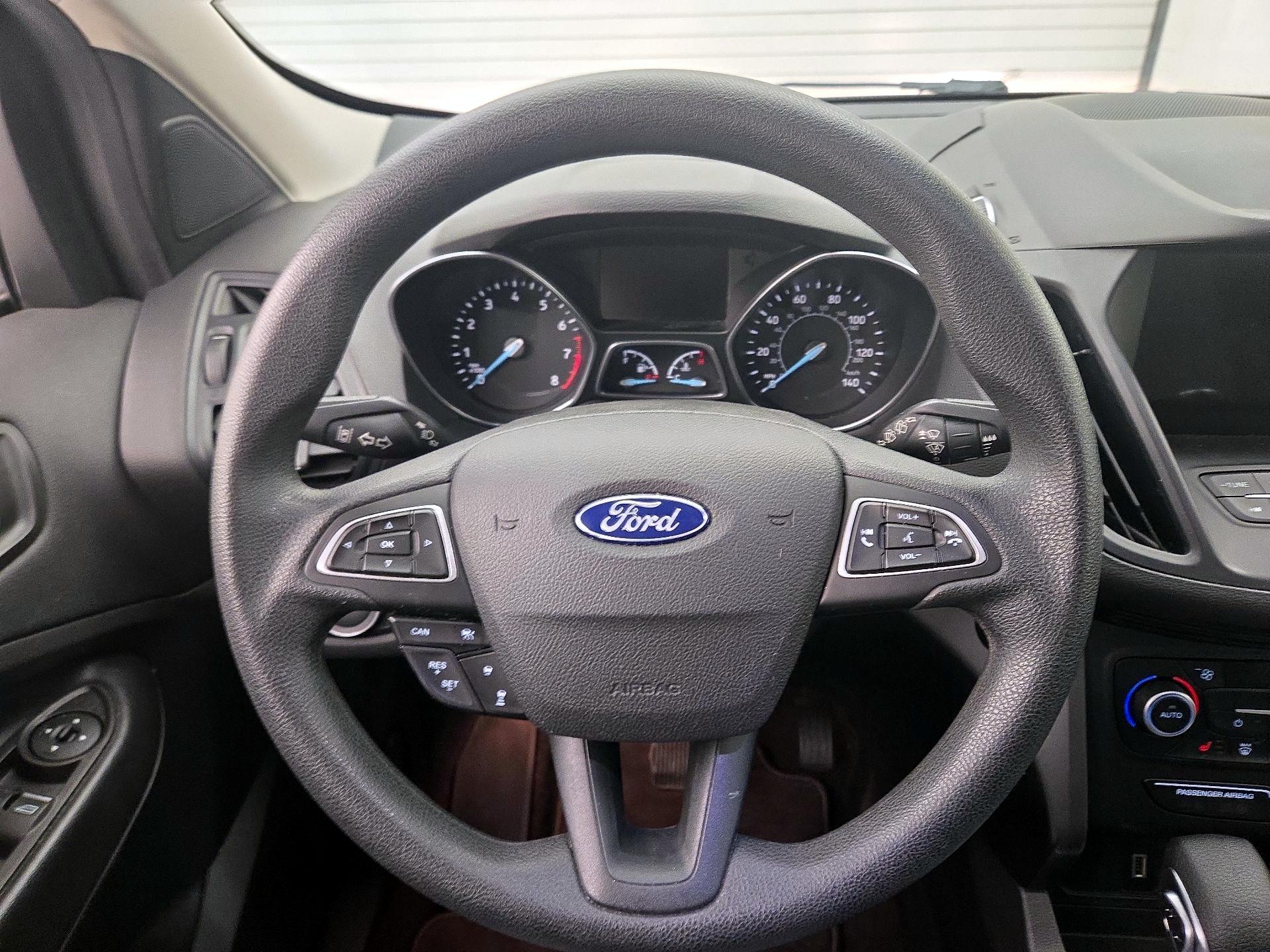 Thumbnail: 2019 Ford Escape - 10