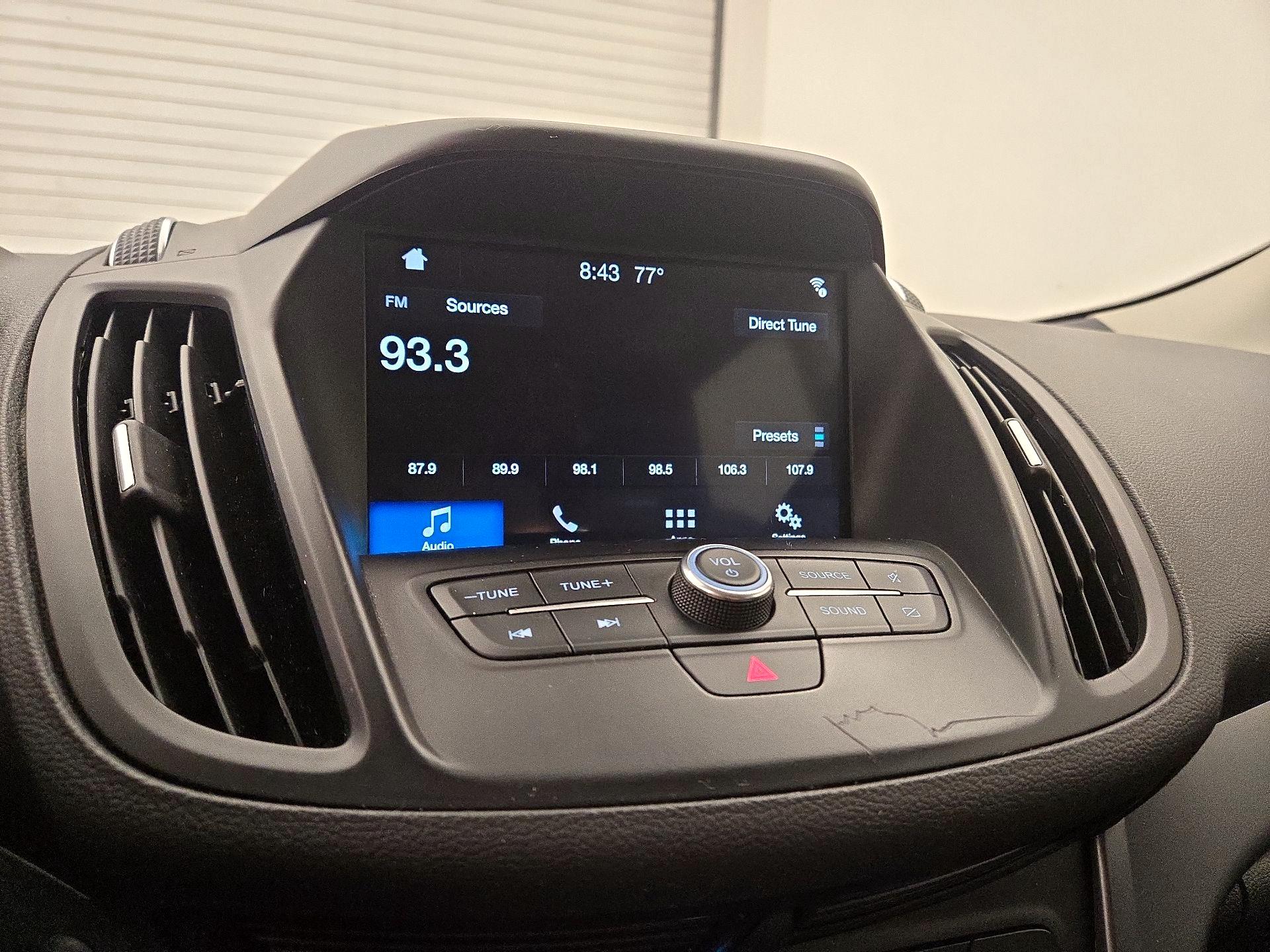 Thumbnail: 2019 Ford Escape - 15