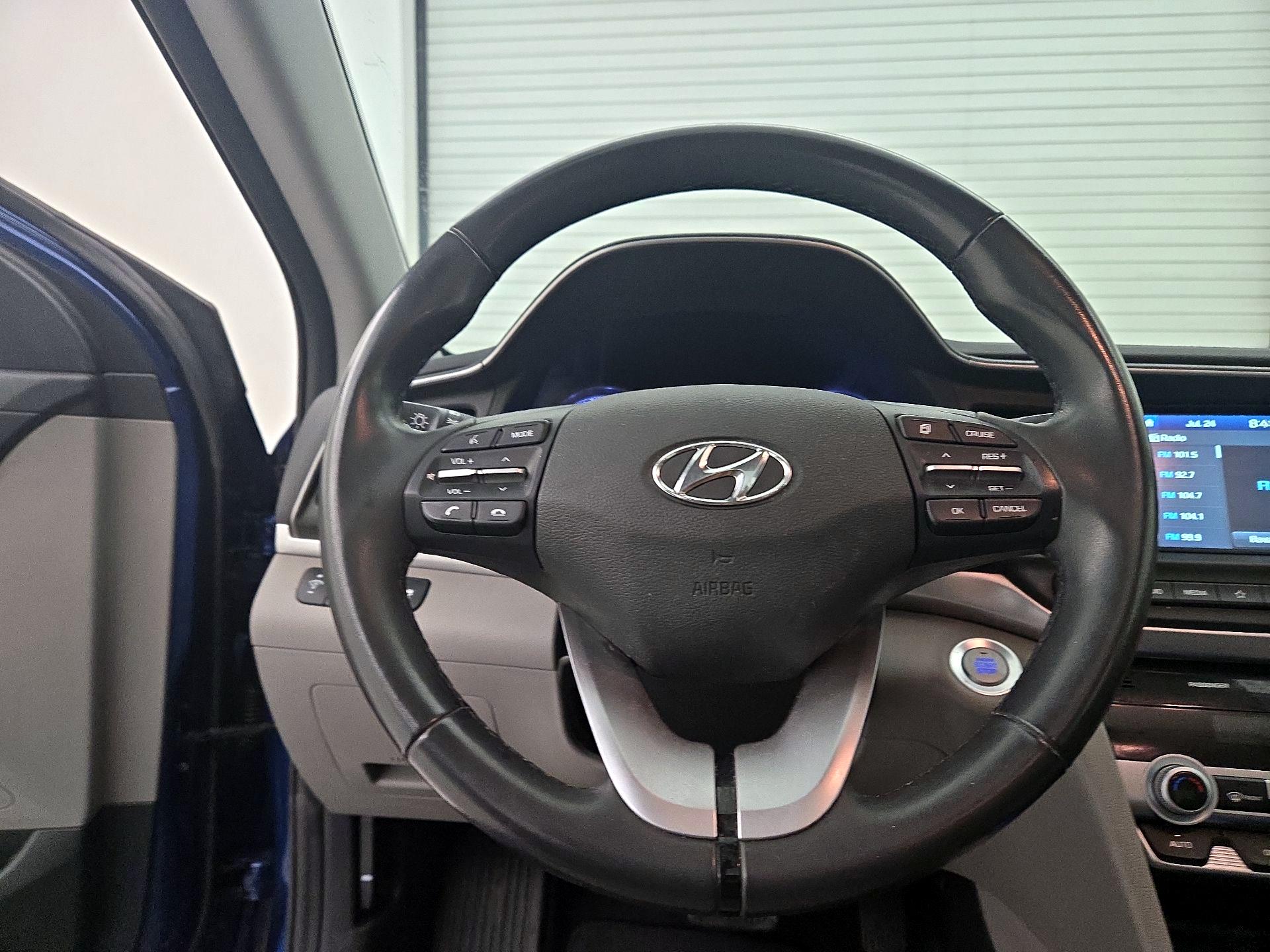 Thumbnail: 2020 Hyundai Elantra - 10