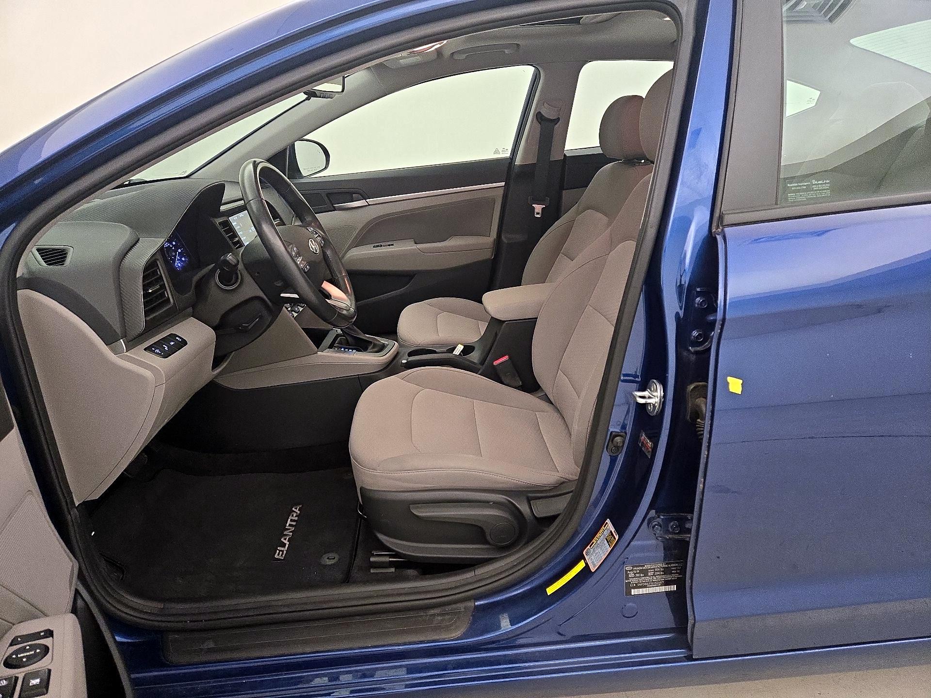 Thumbnail: 2020 Hyundai Elantra - 11