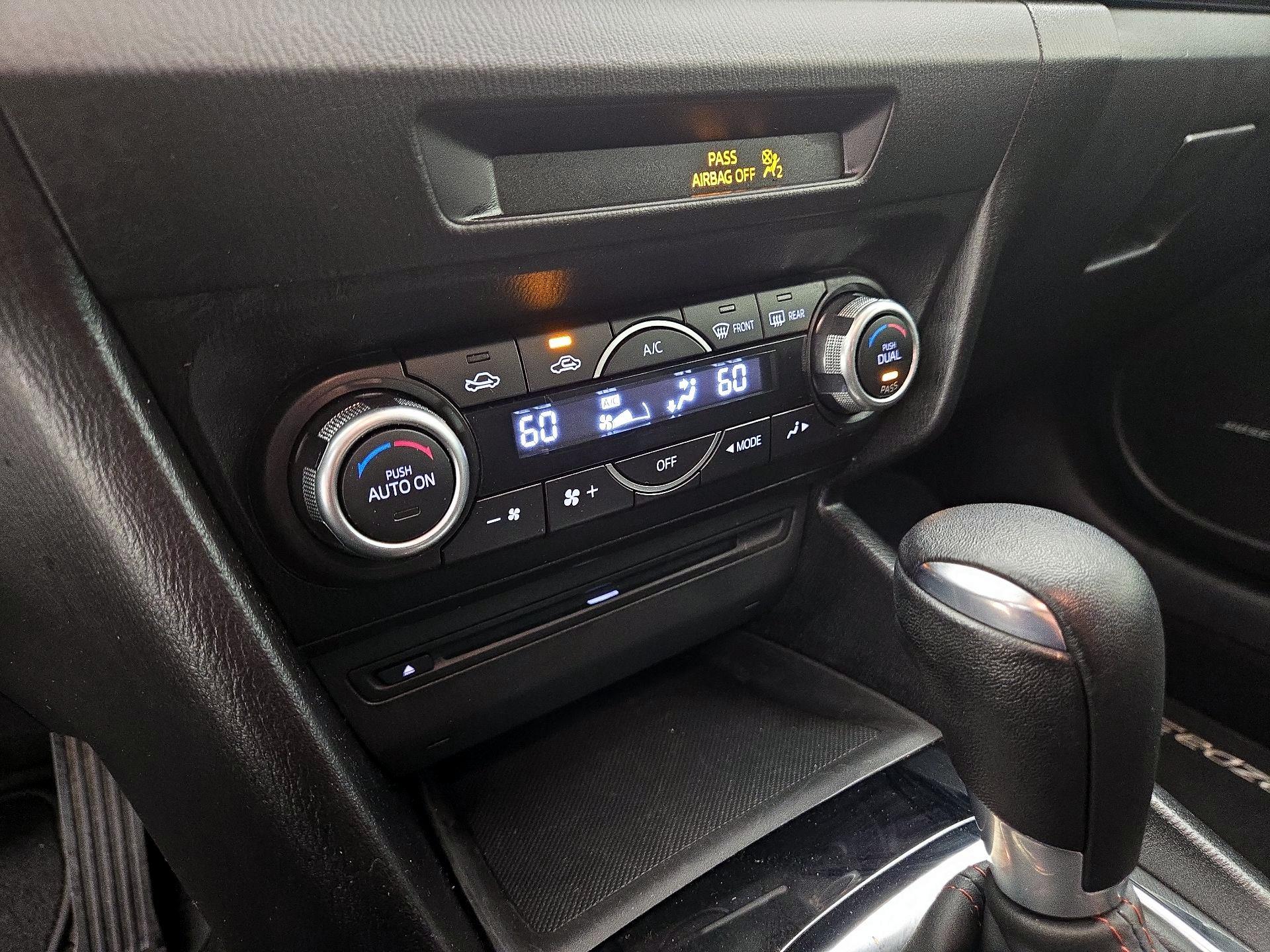 Thumbnail: 2015 Mazda Mazda3 - 16
