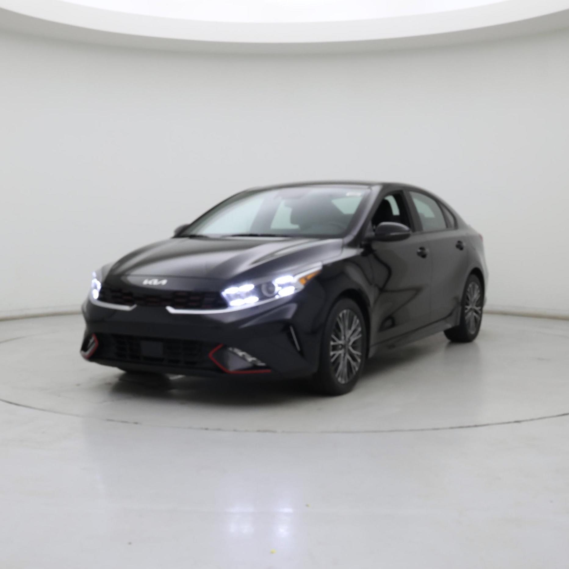 Thumbnail: 2022 Kia Forte - 4
