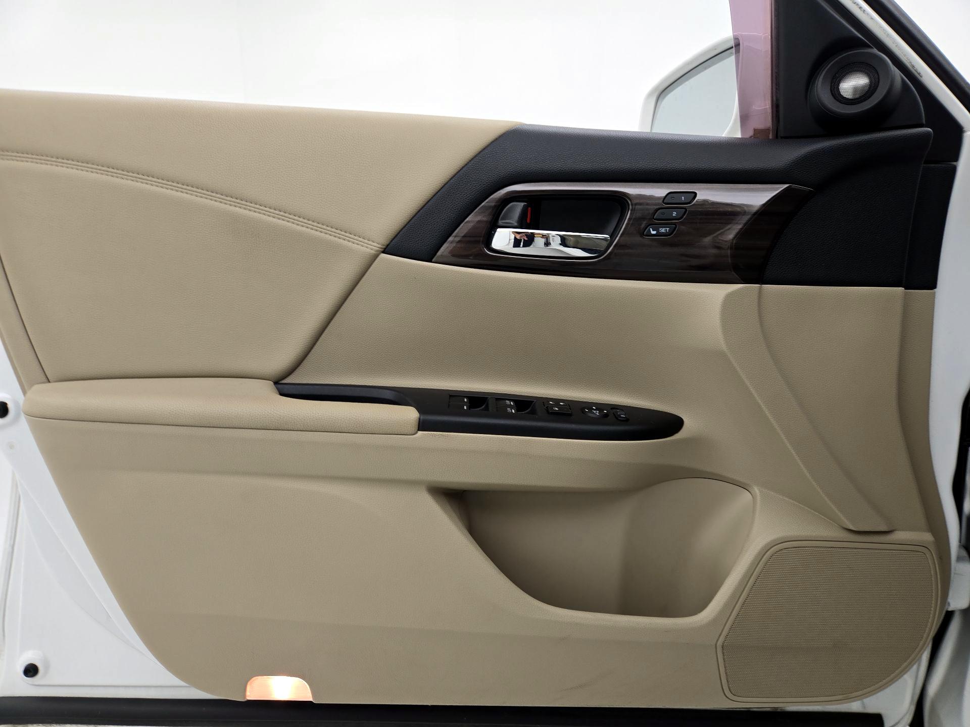 Thumbnail: 2017 Honda Accord - 12