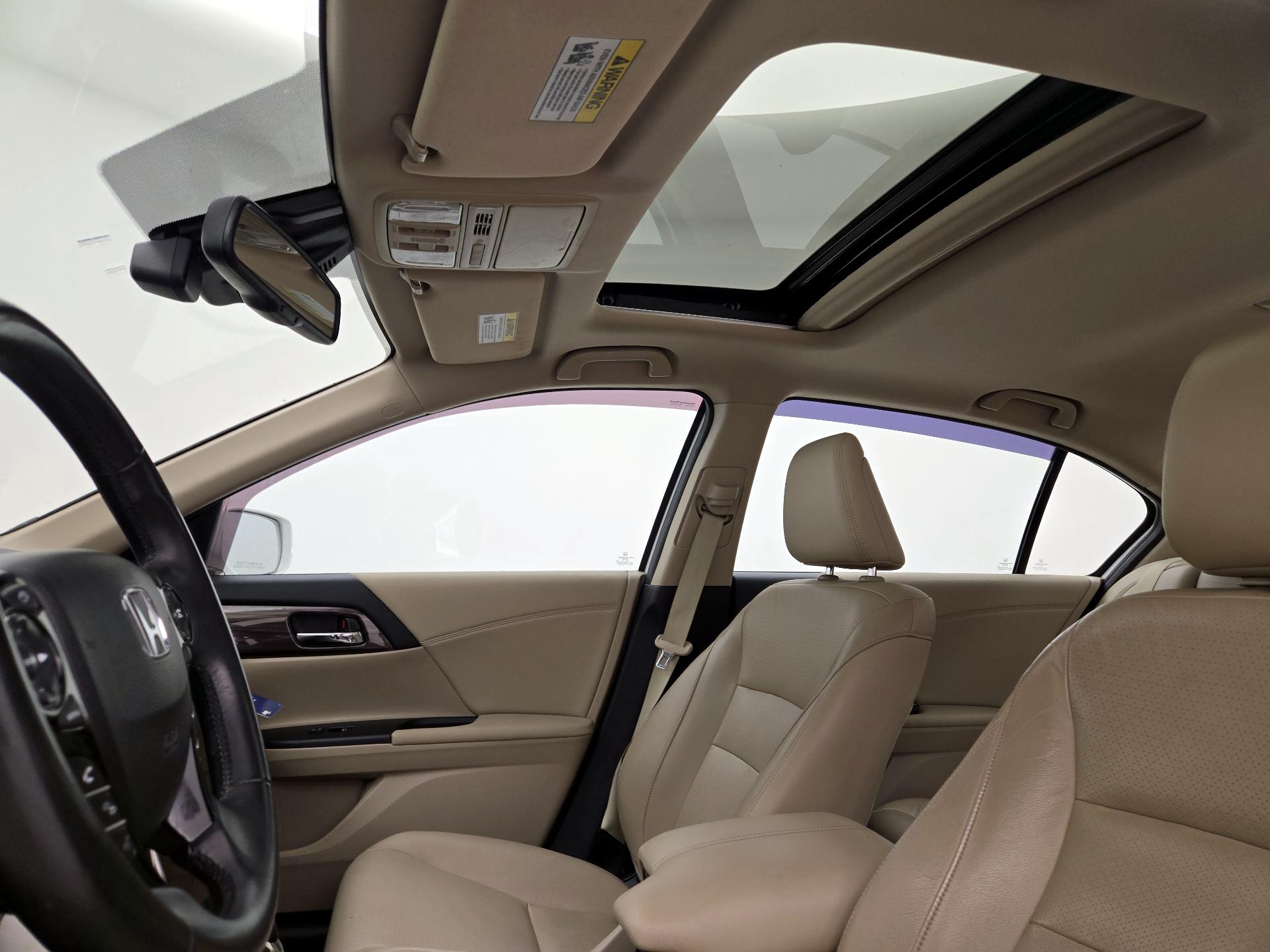 Thumbnail: 2017 Honda Accord - 20