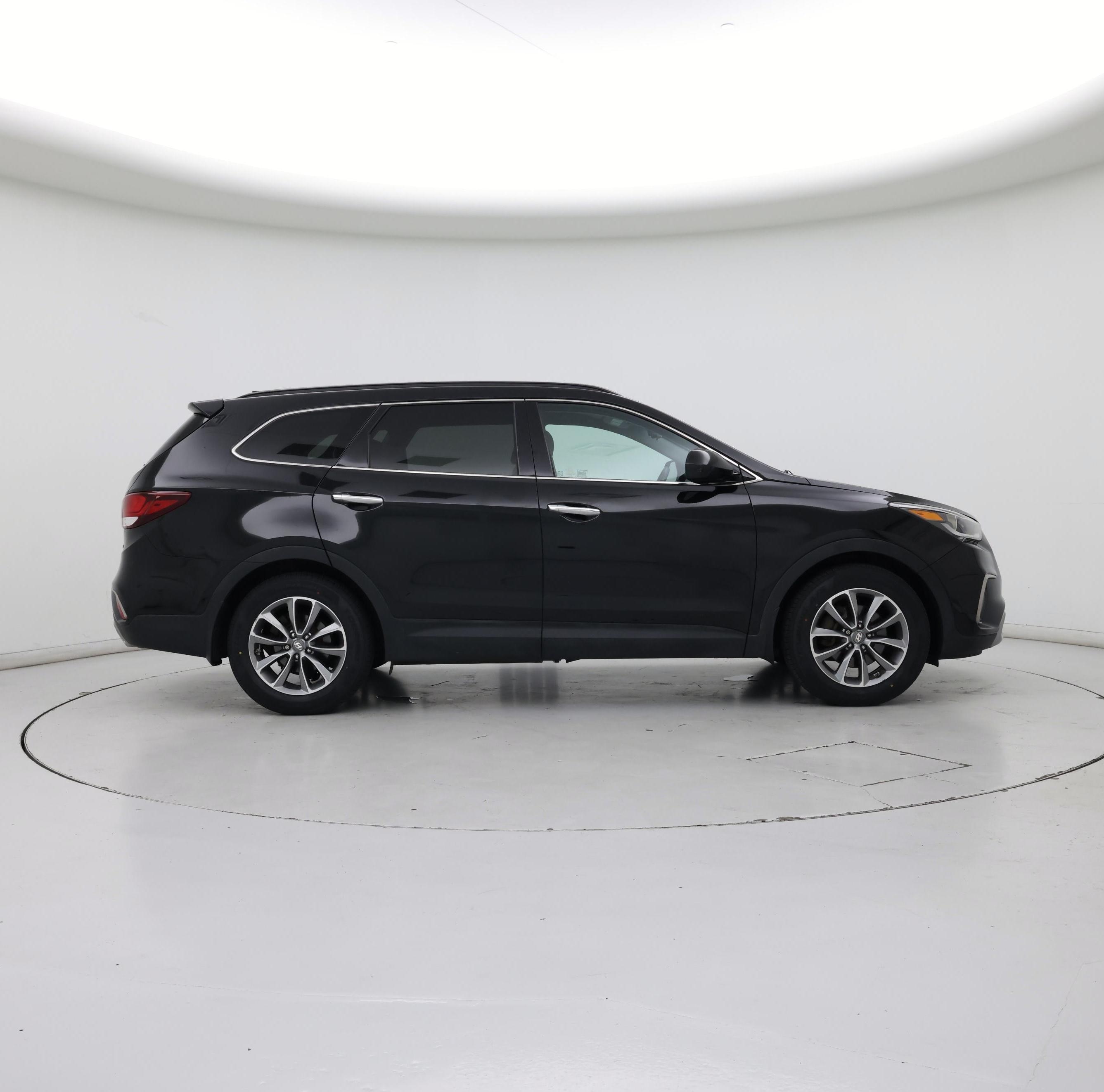 Thumbnail: 2017 Hyundai Santa Fe - 7