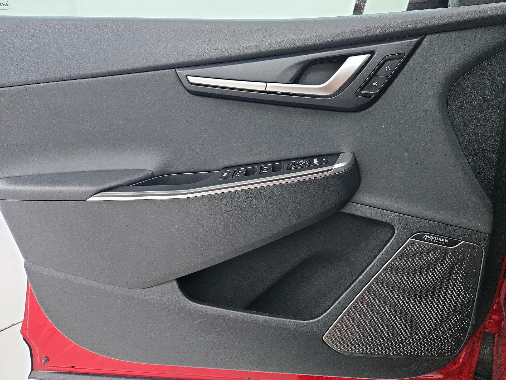 Thumbnail: 2022 Kia EV6 - 12