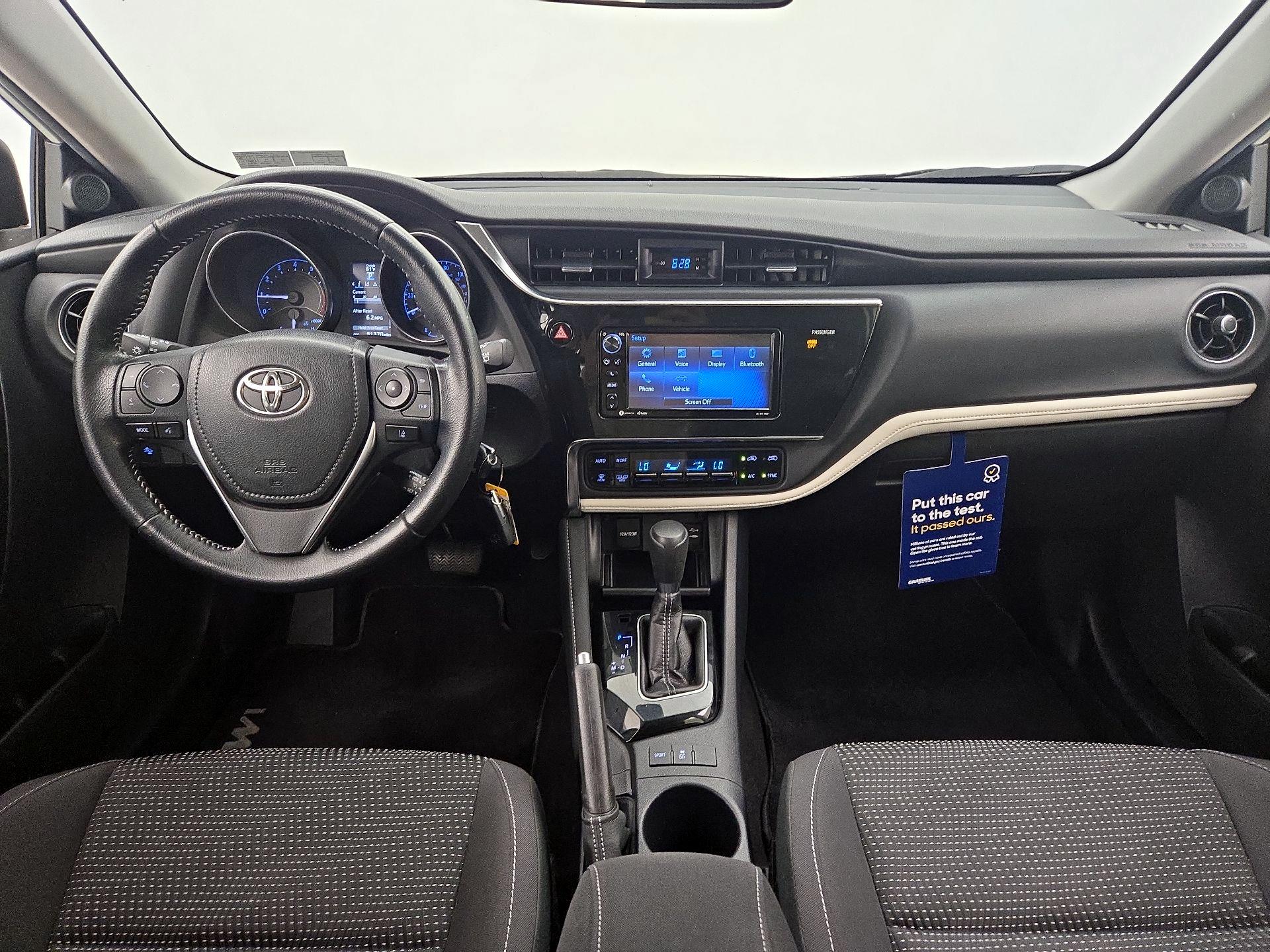 Thumbnail: 2017 Toyota Corolla iM - 9