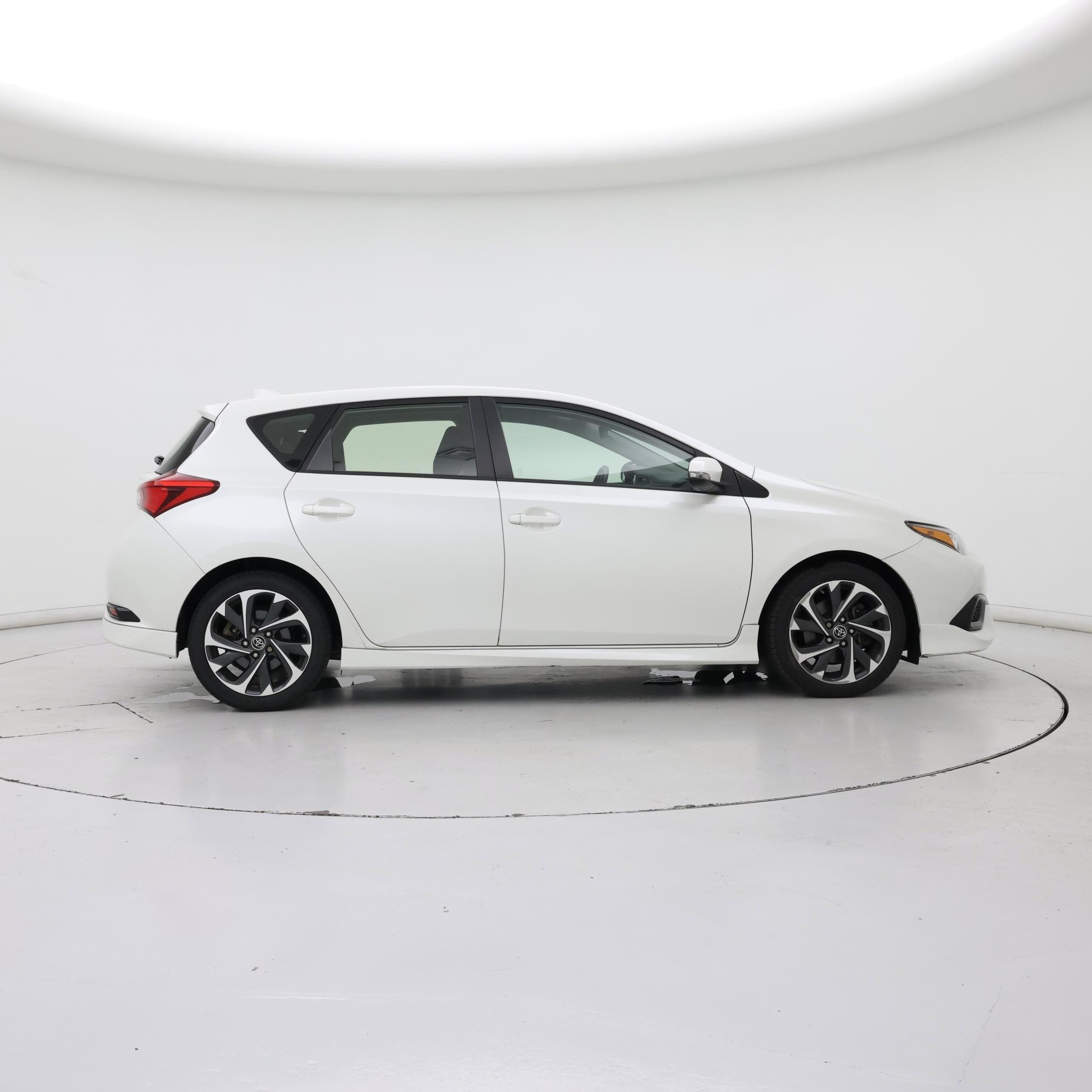 Thumbnail: 2017 Toyota Corolla iM - 7