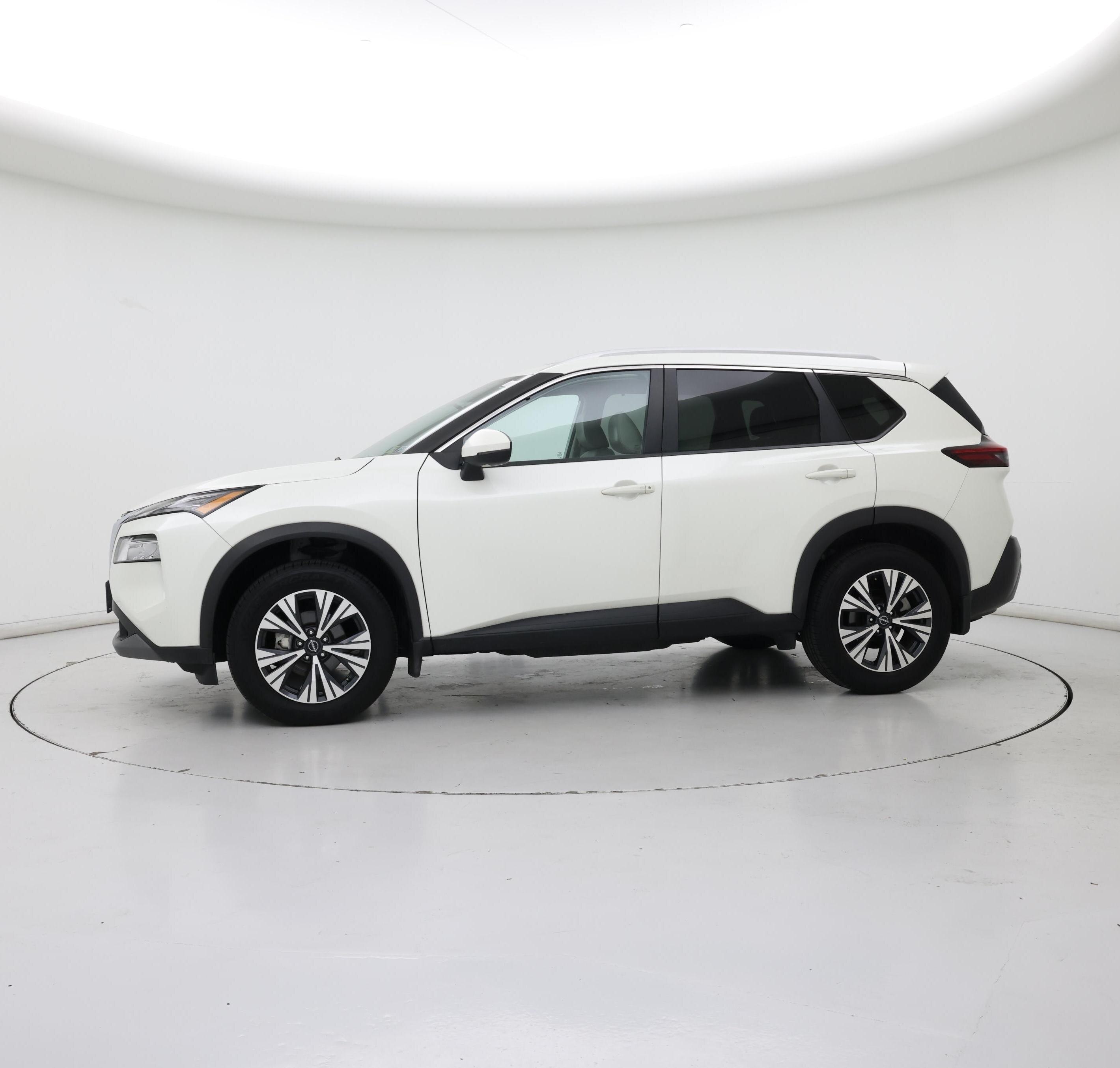 Thumbnail: 2022 Nissan Rogue - 3