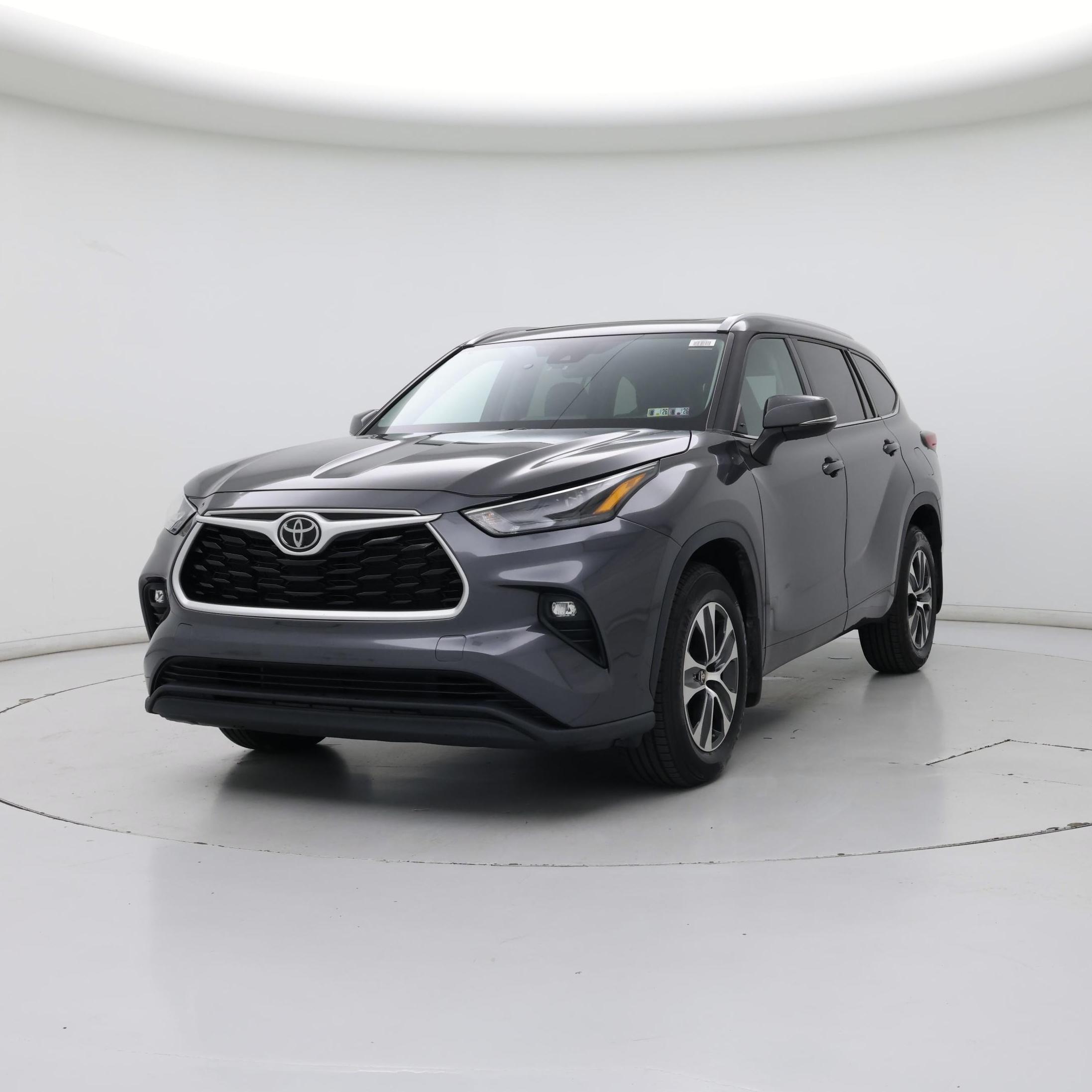 Thumbnail: 2022 Toyota Highlander - 4