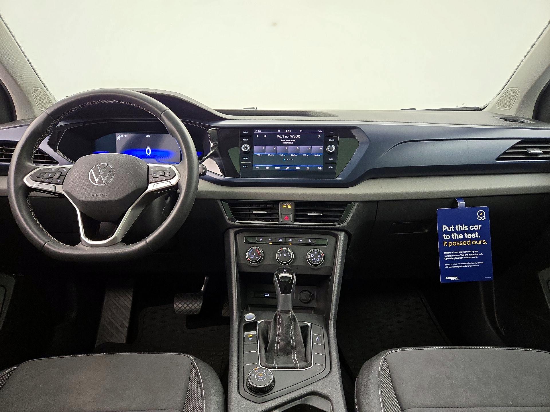 Thumbnail: 2022 Volkswagen Taos - 9