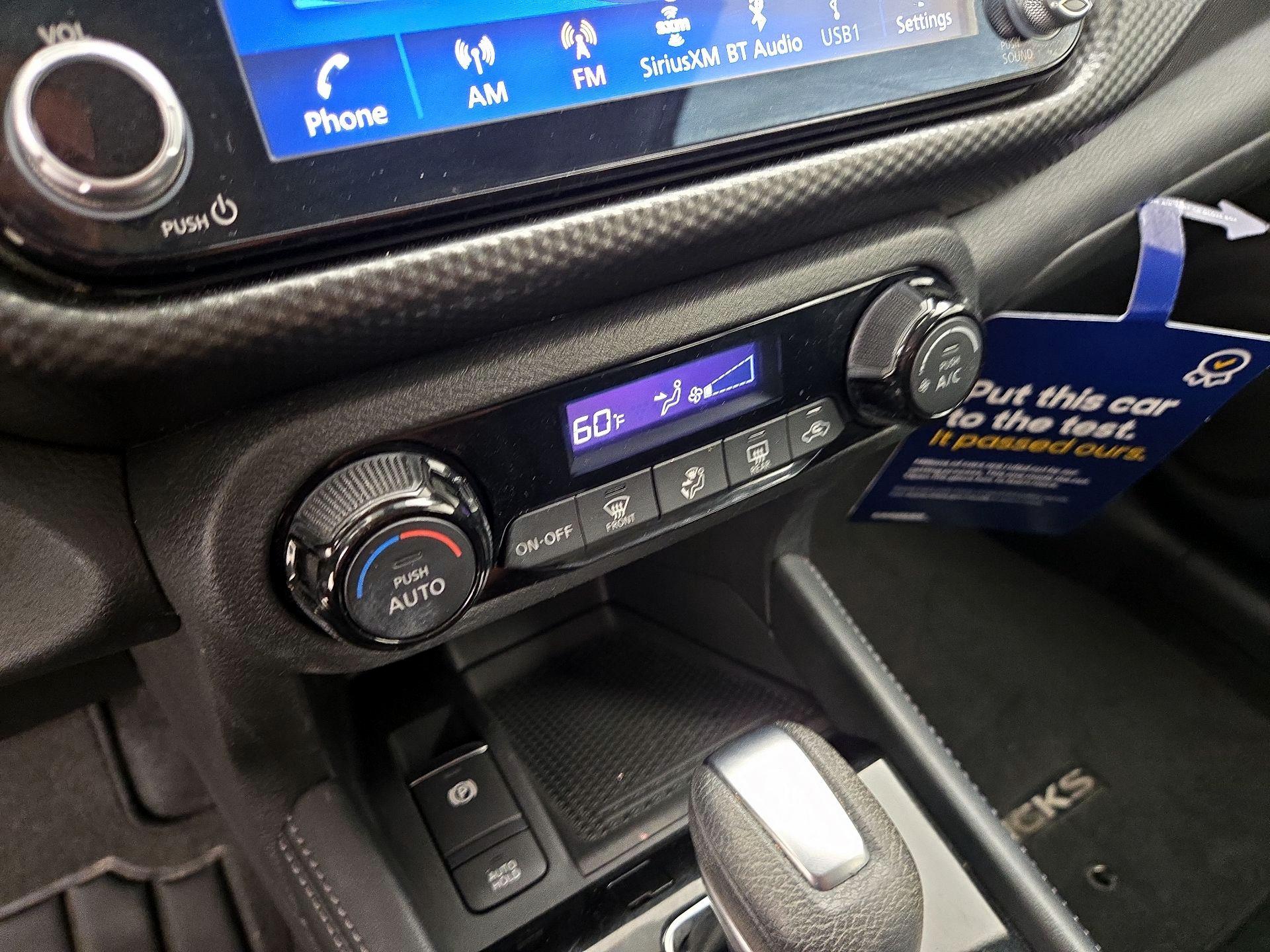 Thumbnail: 2021 Nissan Kicks - 15