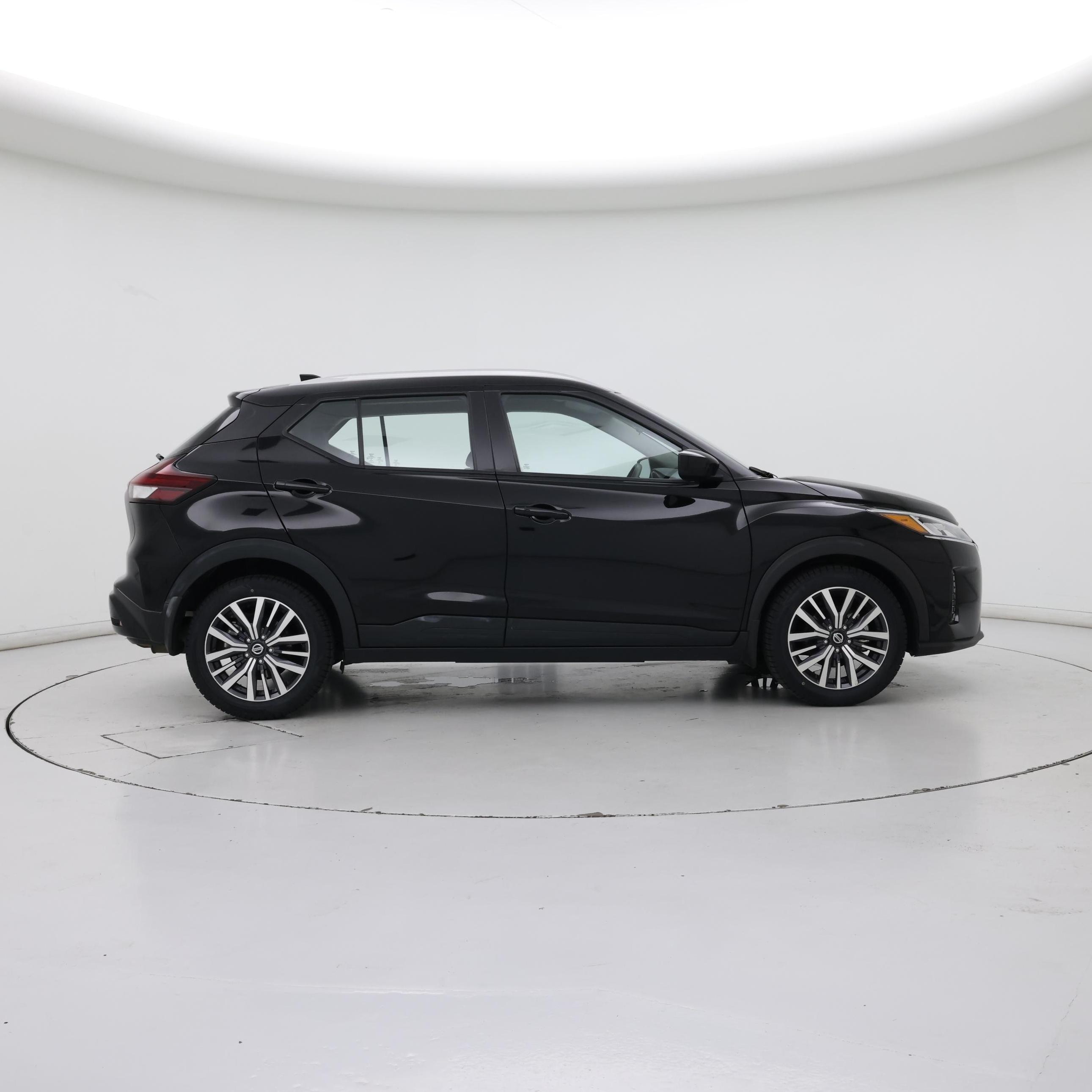 Thumbnail: 2021 Nissan Kicks - 7