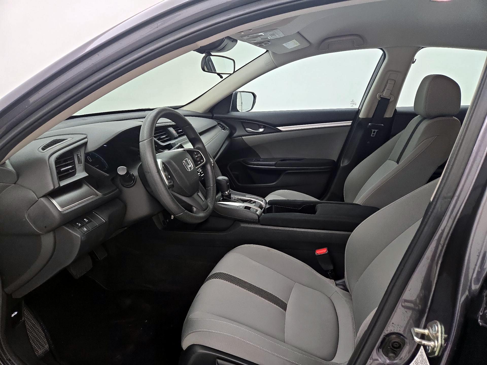 Thumbnail: 2016 Honda Civic - 11