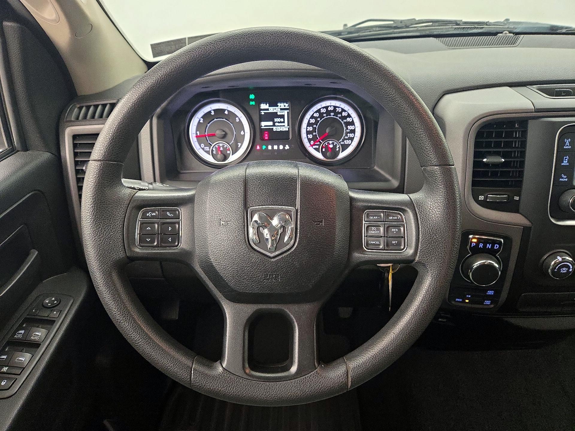 Thumbnail: 2019 RAM 1500 Classic - 10