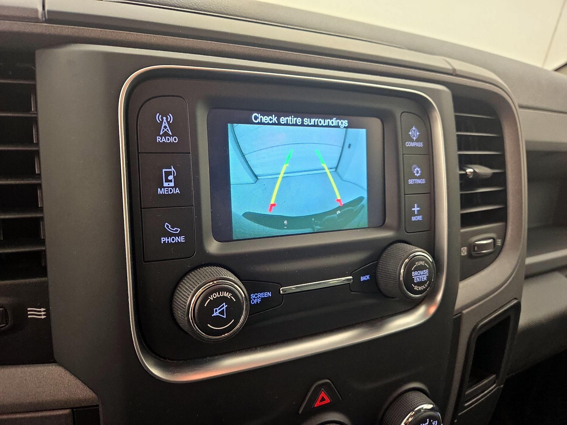 Thumbnail: 2019 RAM 1500 Classic - 14