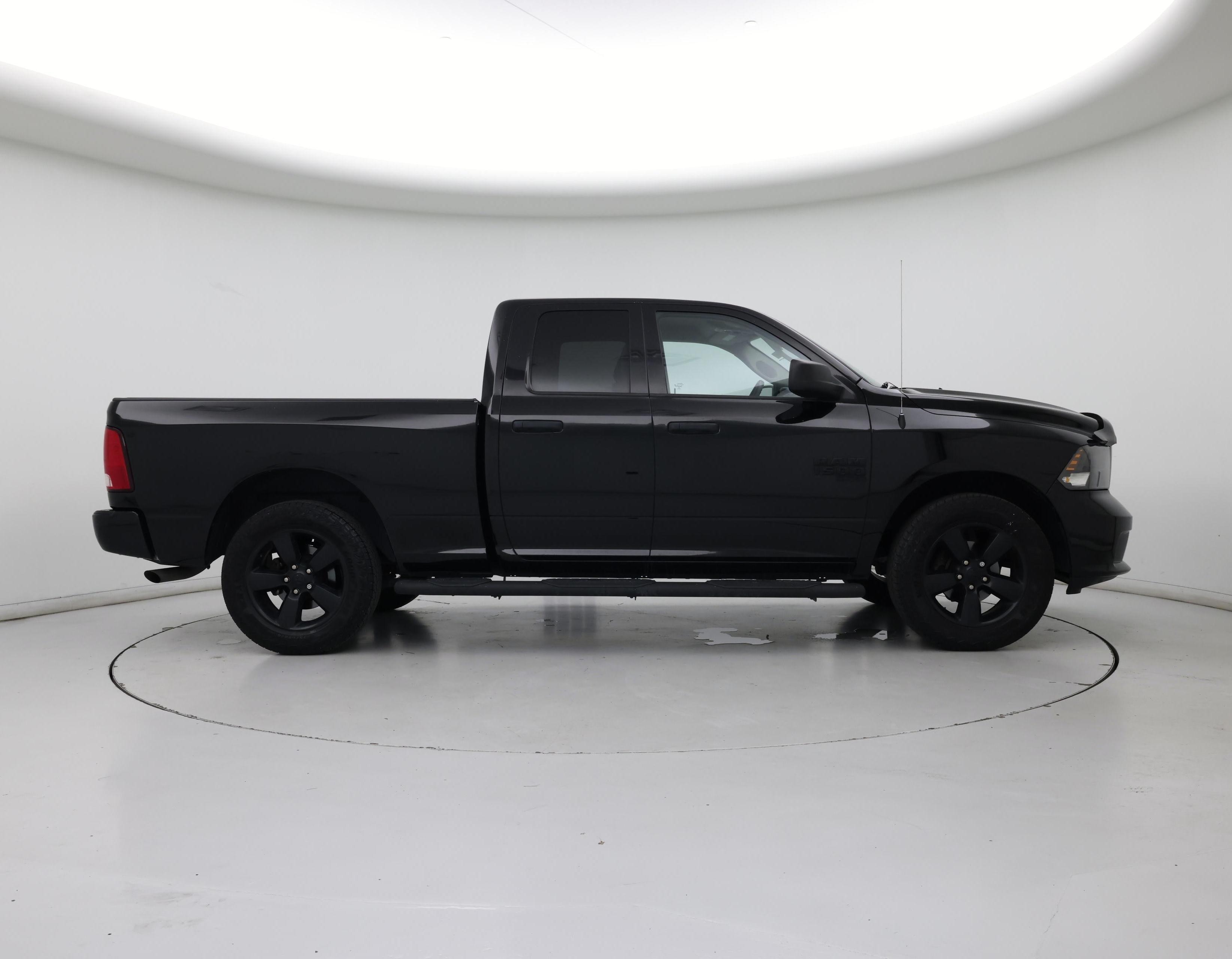 Thumbnail: 2019 RAM 1500 Classic - 7
