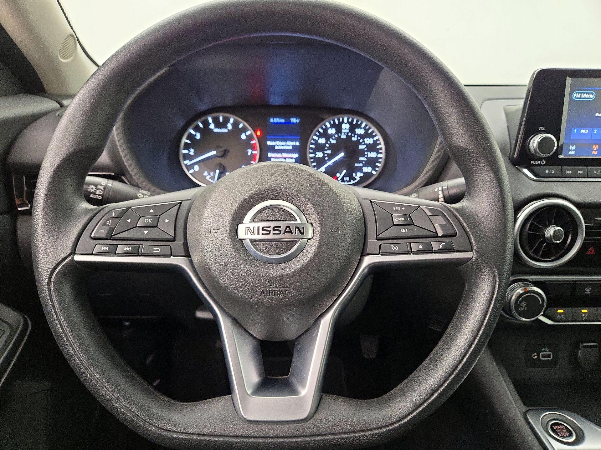 Thumbnail: 2020 Nissan Sentra - 10