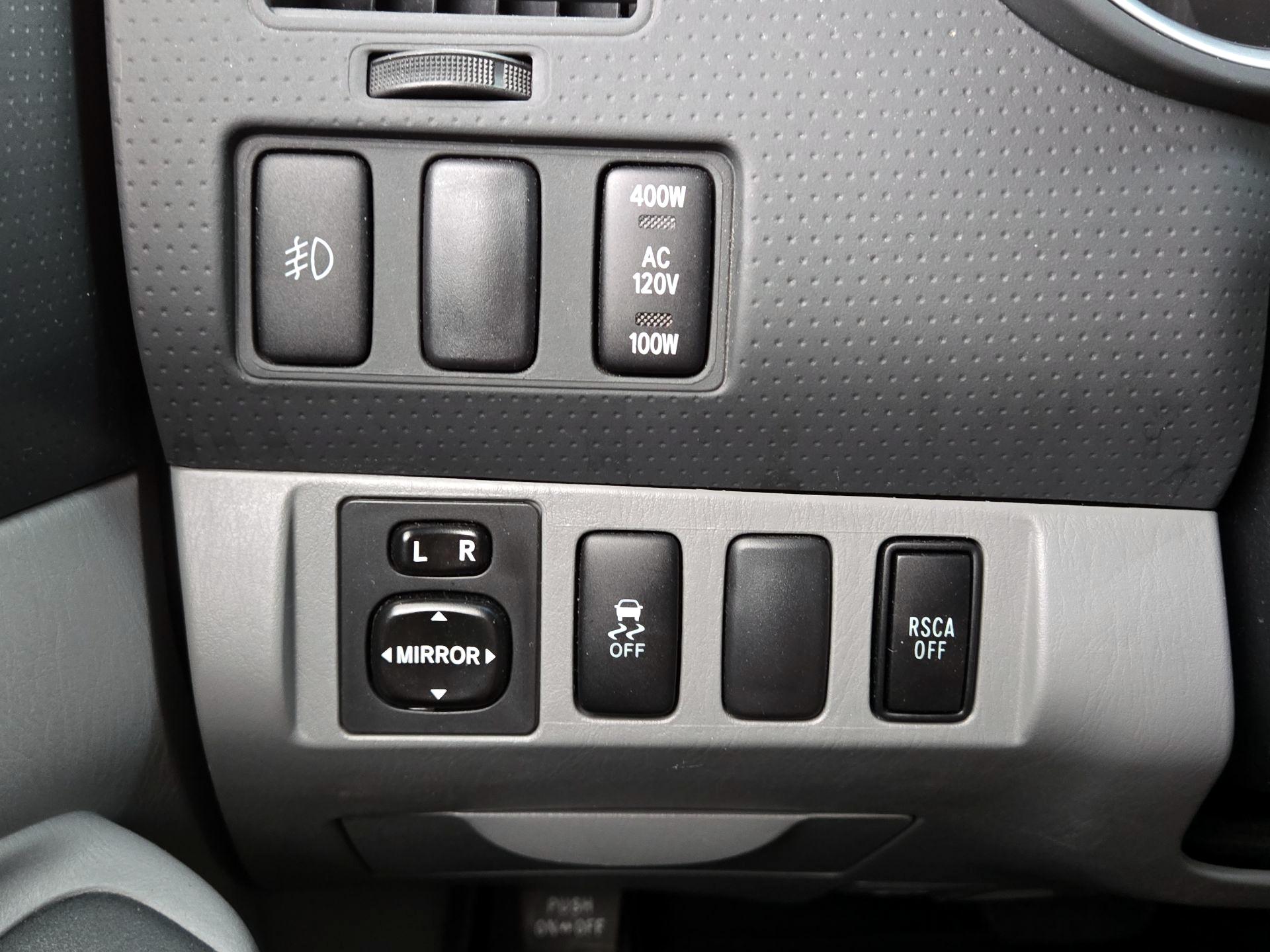 Thumbnail: 2015 Toyota Tacoma - 13