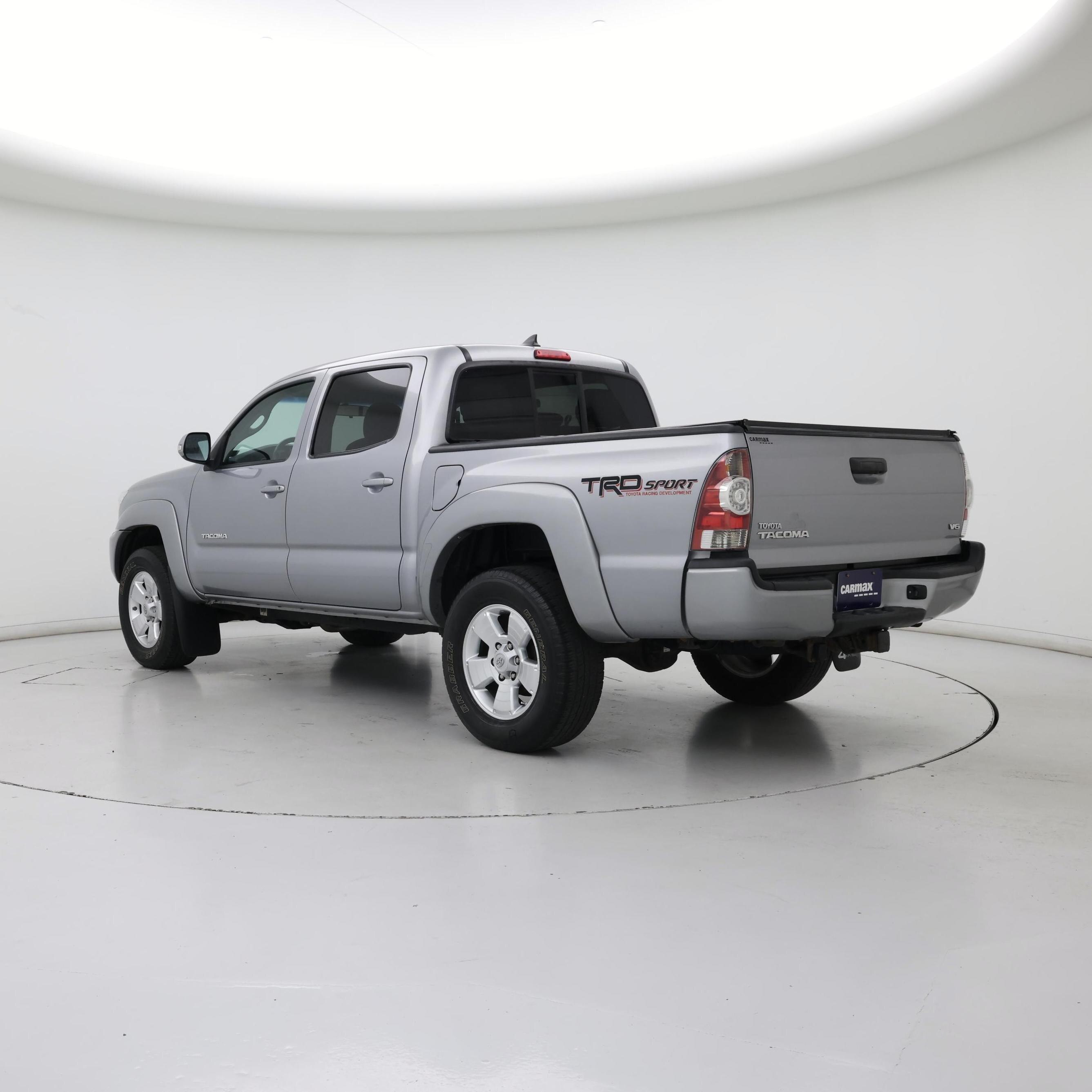 Thumbnail: 2015 Toyota Tacoma - 2