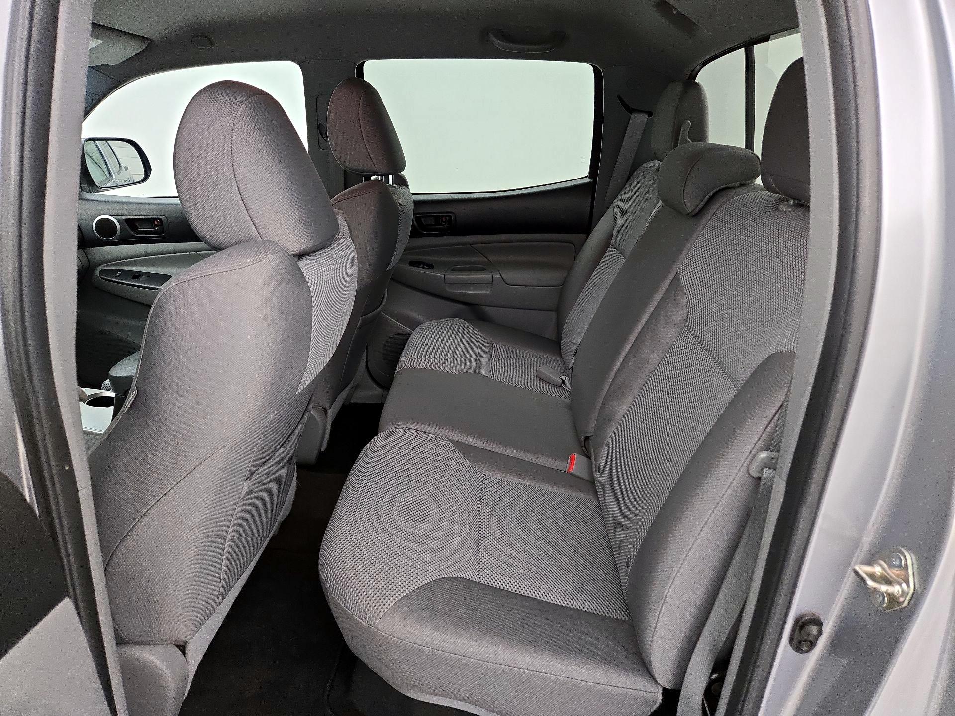 Thumbnail: 2015 Toyota Tacoma - 19