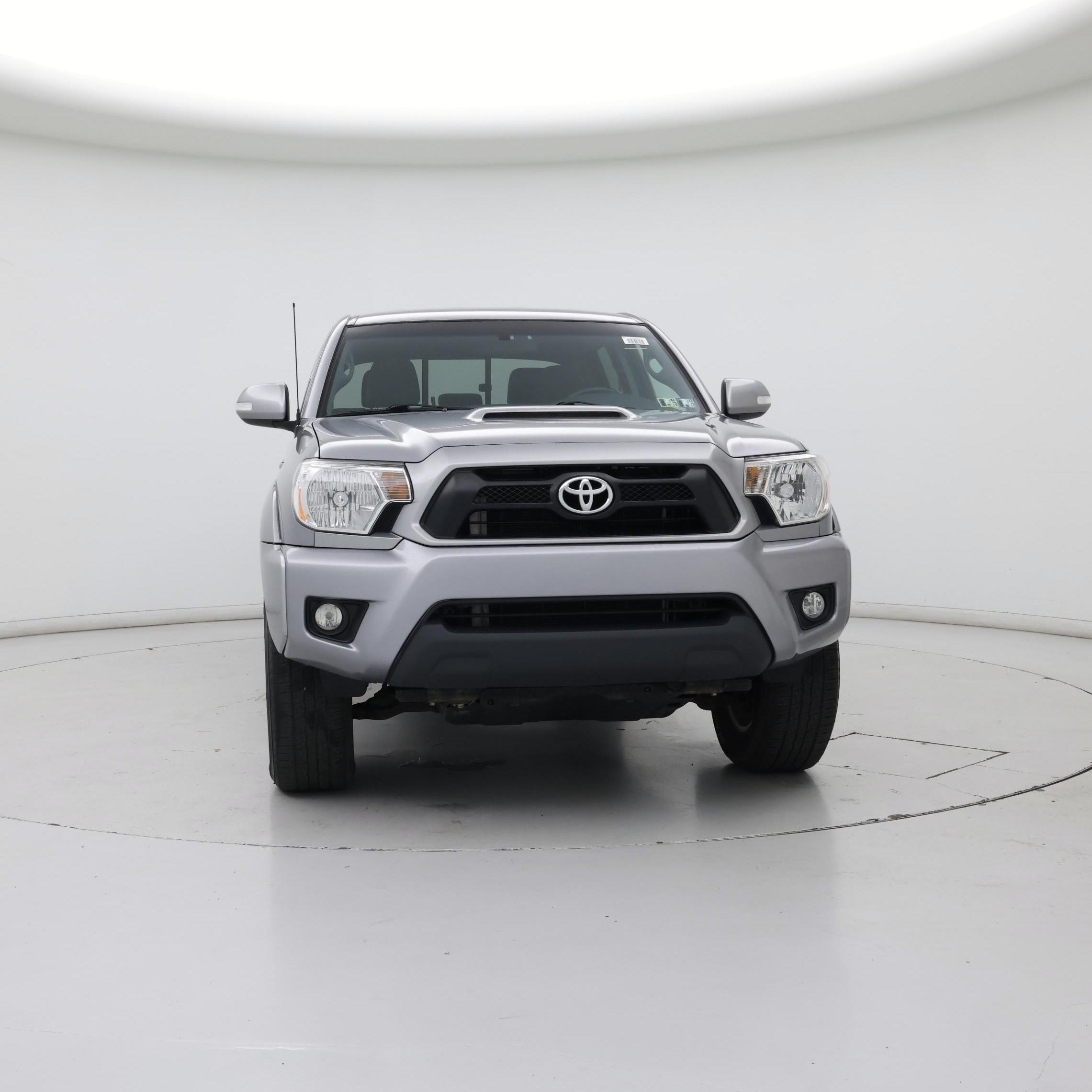 Thumbnail: 2015 Toyota Tacoma - 5