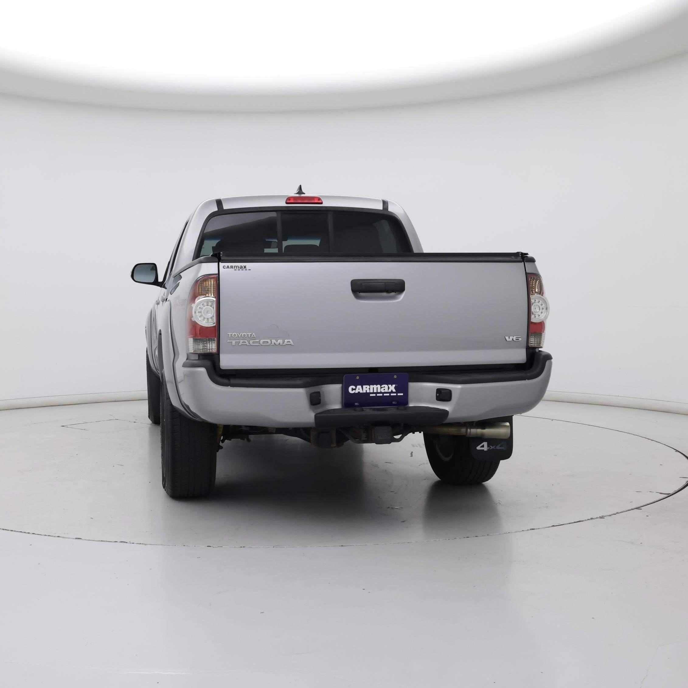 Thumbnail: 2015 Toyota Tacoma - 6
