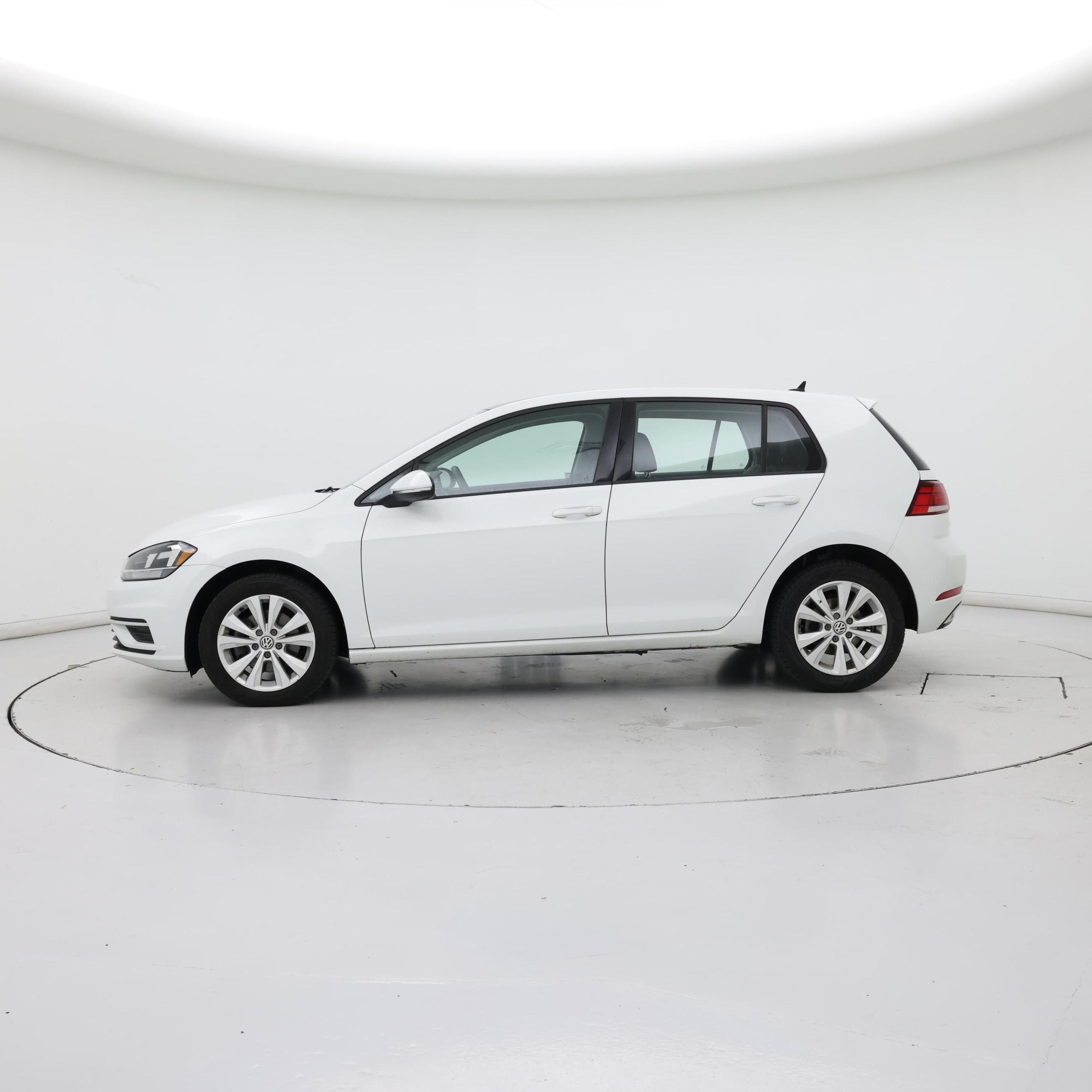 Thumbnail: 2020 Volkswagen Golf - 3