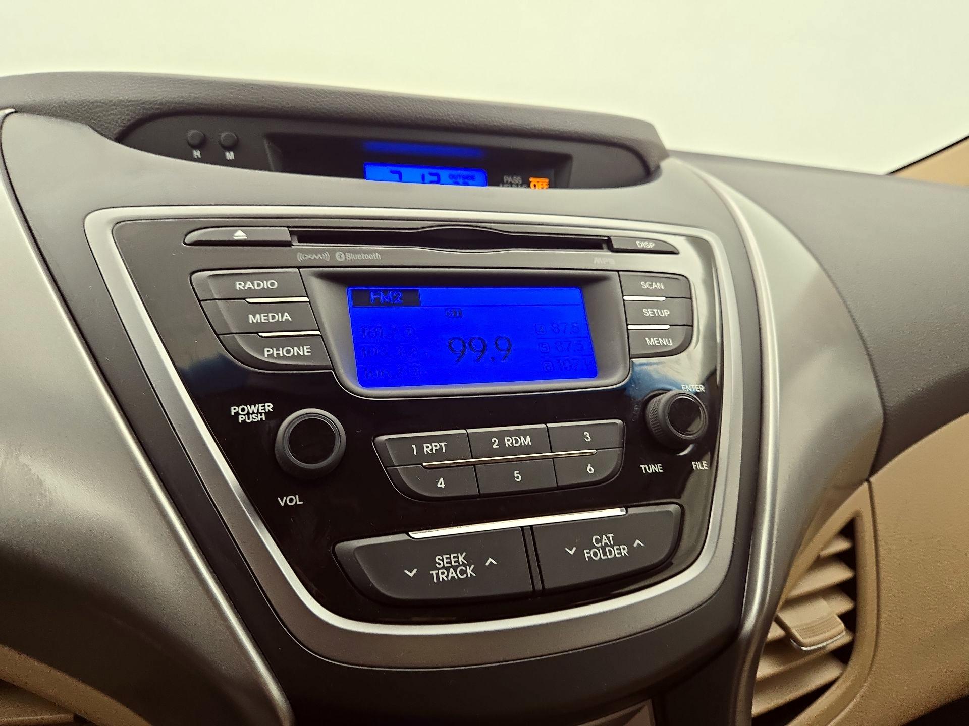Thumbnail: 2013 Hyundai Elantra - 14