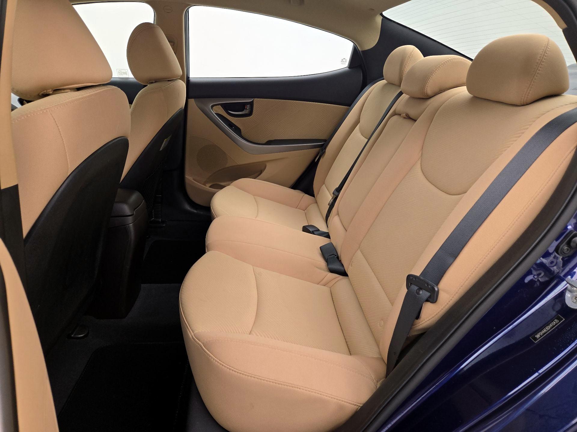 Thumbnail: 2013 Hyundai Elantra - 18