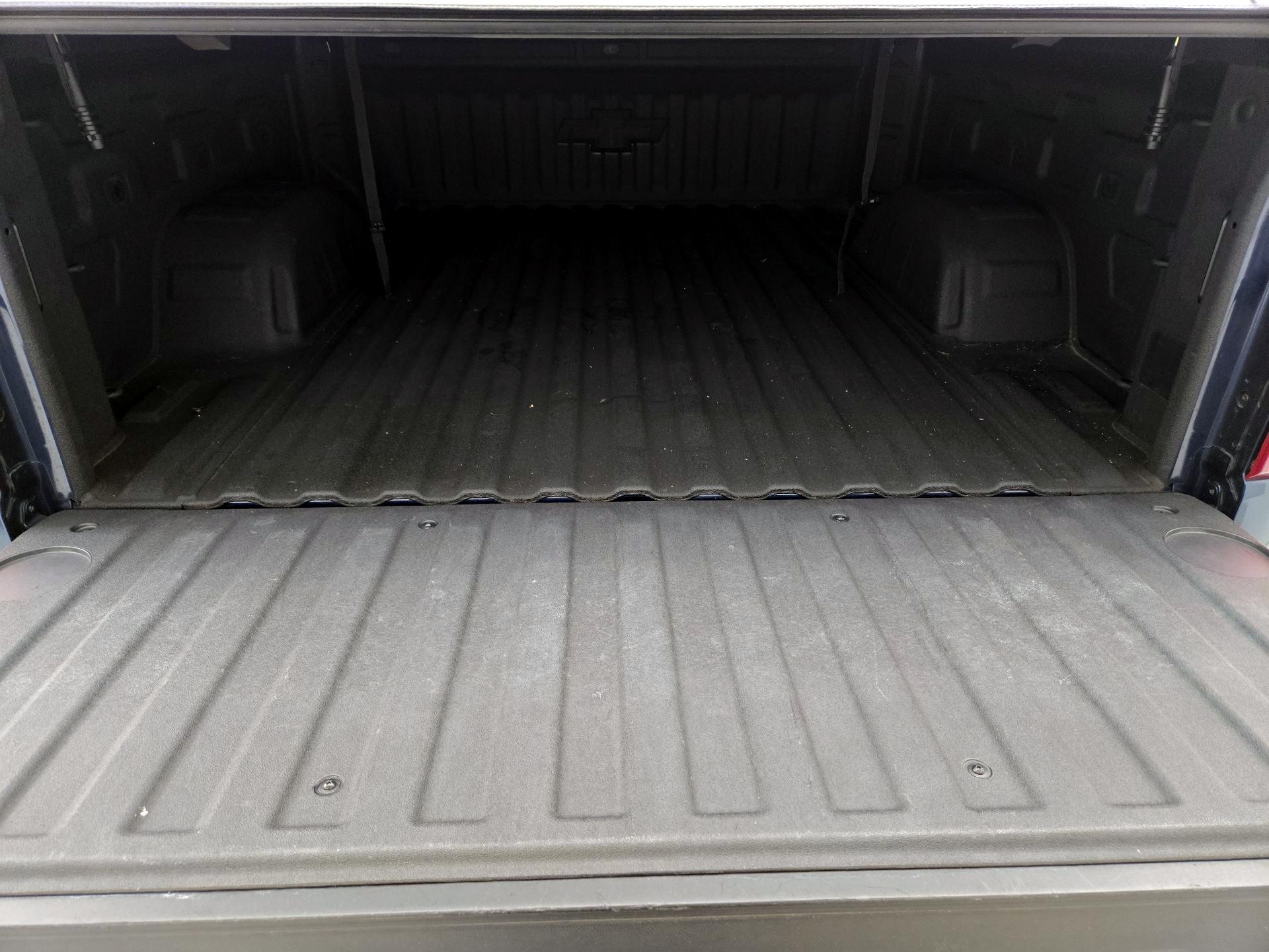 Thumbnail: 2020 Chevrolet Silverado 1500 - 20