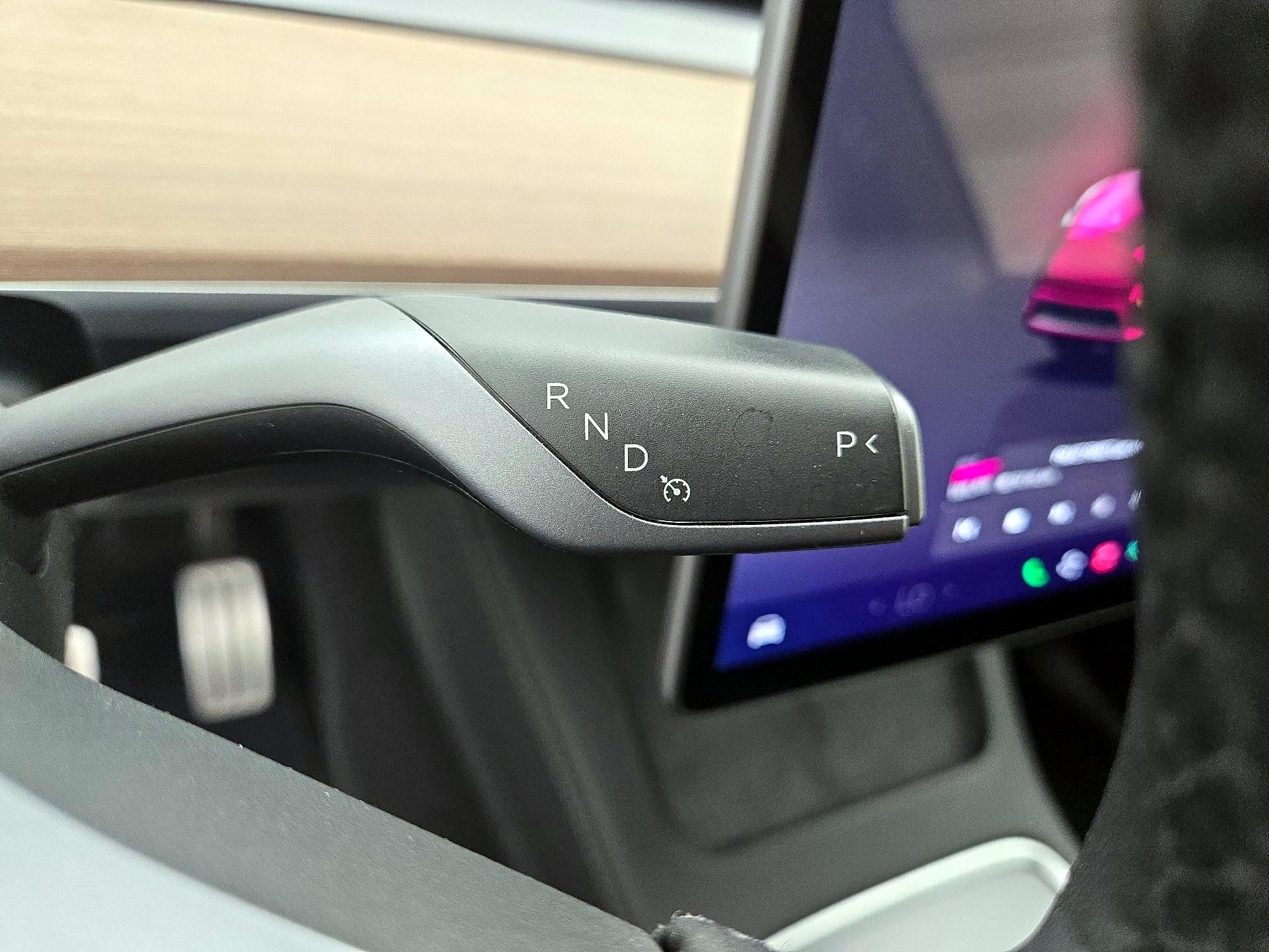 Thumbnail: 2022 Tesla Model Y - 17