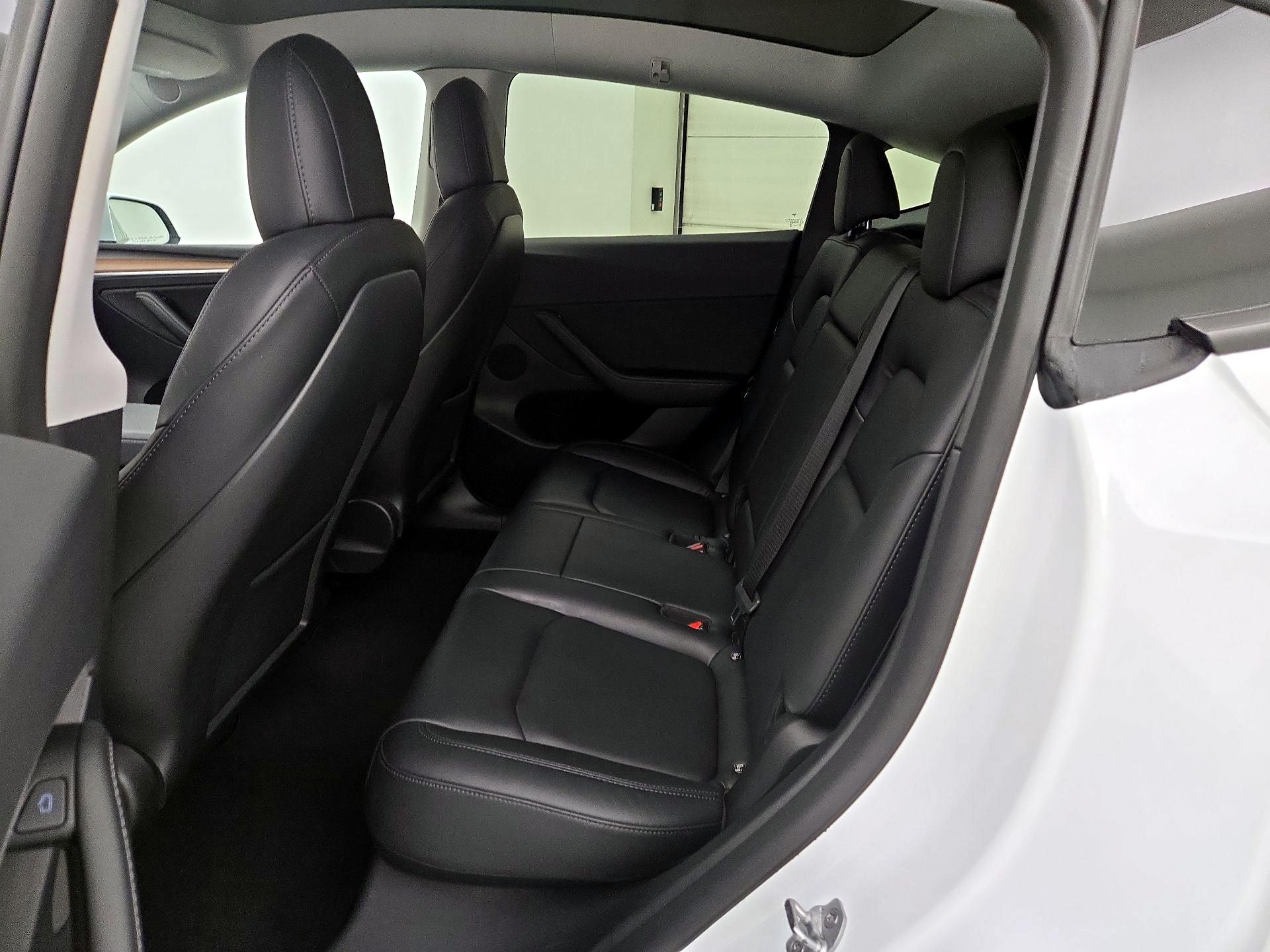 Thumbnail: 2022 Tesla Model Y - 19