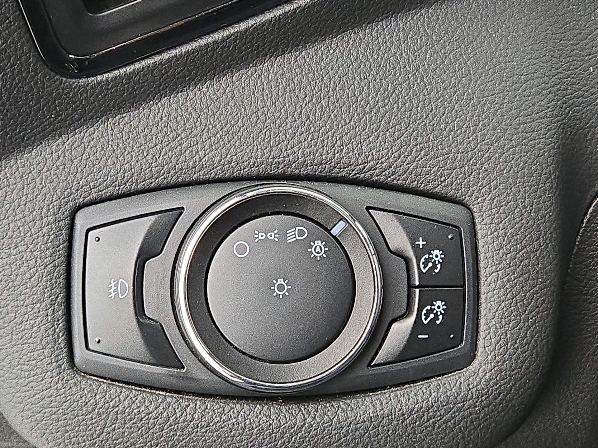 Thumbnail: 2014 Ford Escape - 13