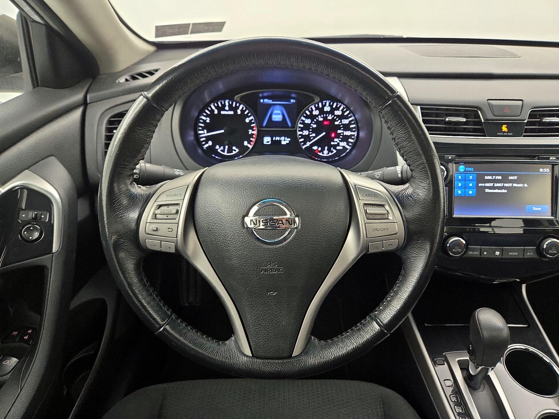 Thumbnail: 2014 Nissan Altima - 10