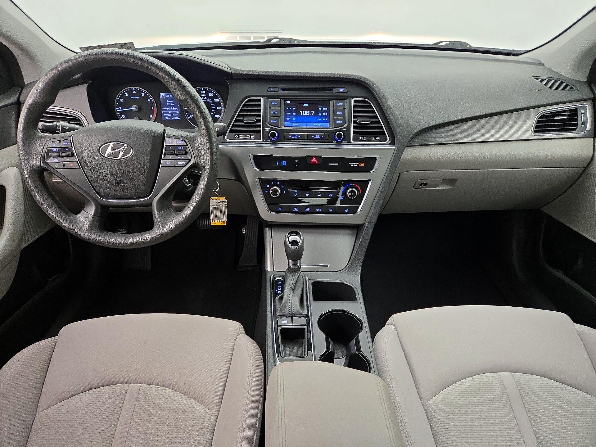 Thumbnail: 2015 Hyundai Sonata - 9