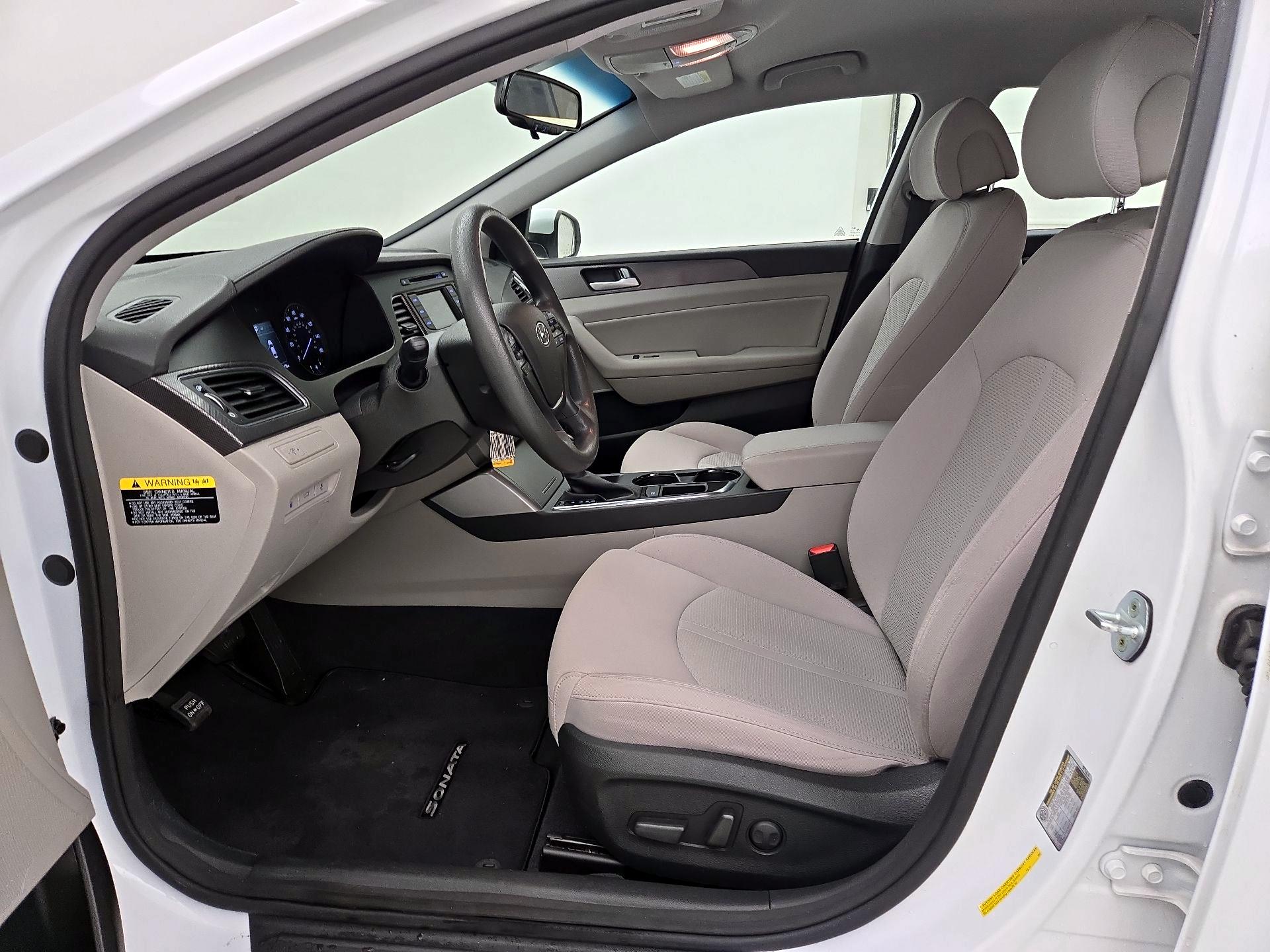 Thumbnail: 2015 Hyundai Sonata - 11