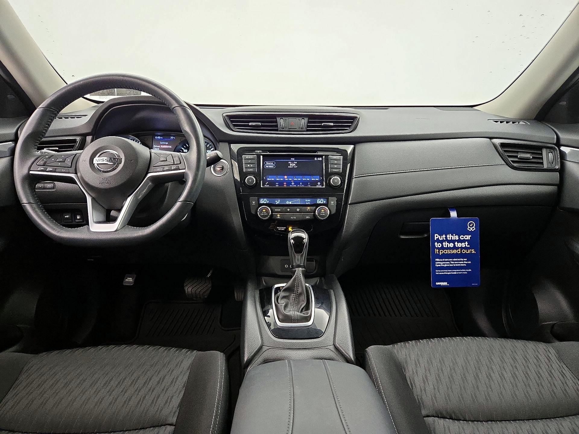 Thumbnail: 2018 Nissan Rogue - 9