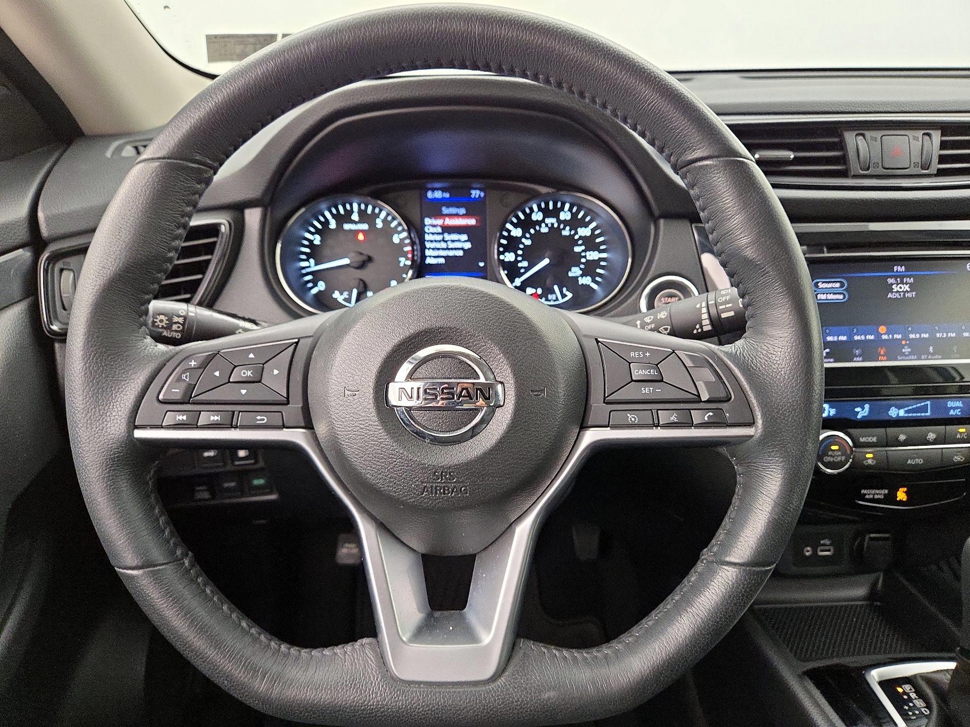 Thumbnail: 2018 Nissan Rogue - 10