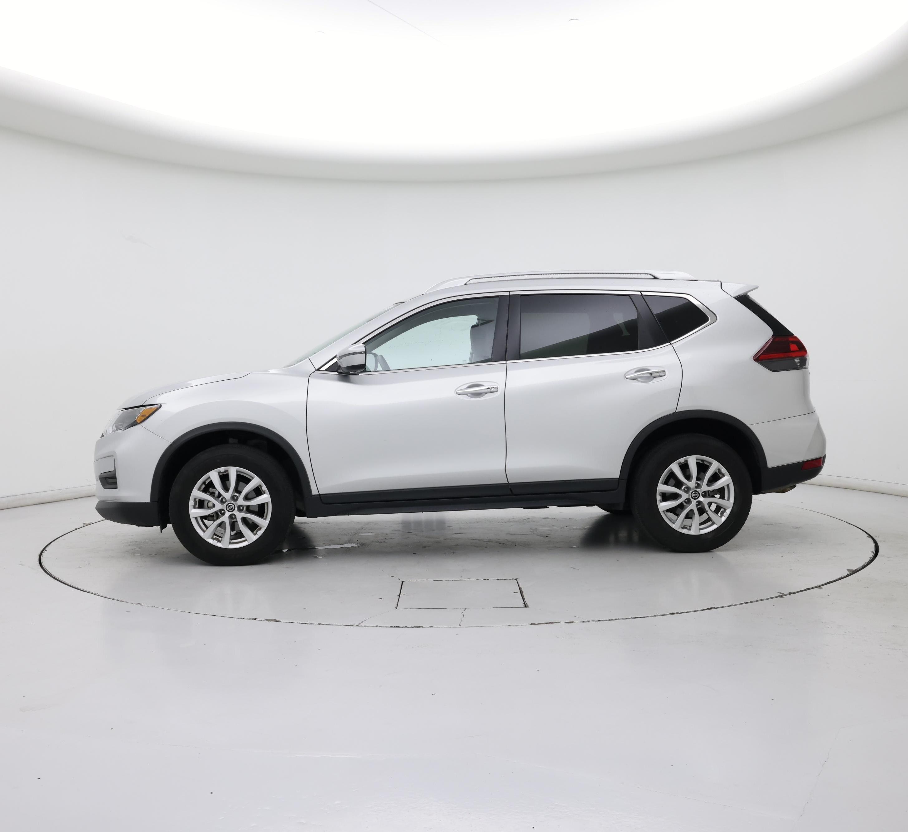 Thumbnail: 2018 Nissan Rogue - 3