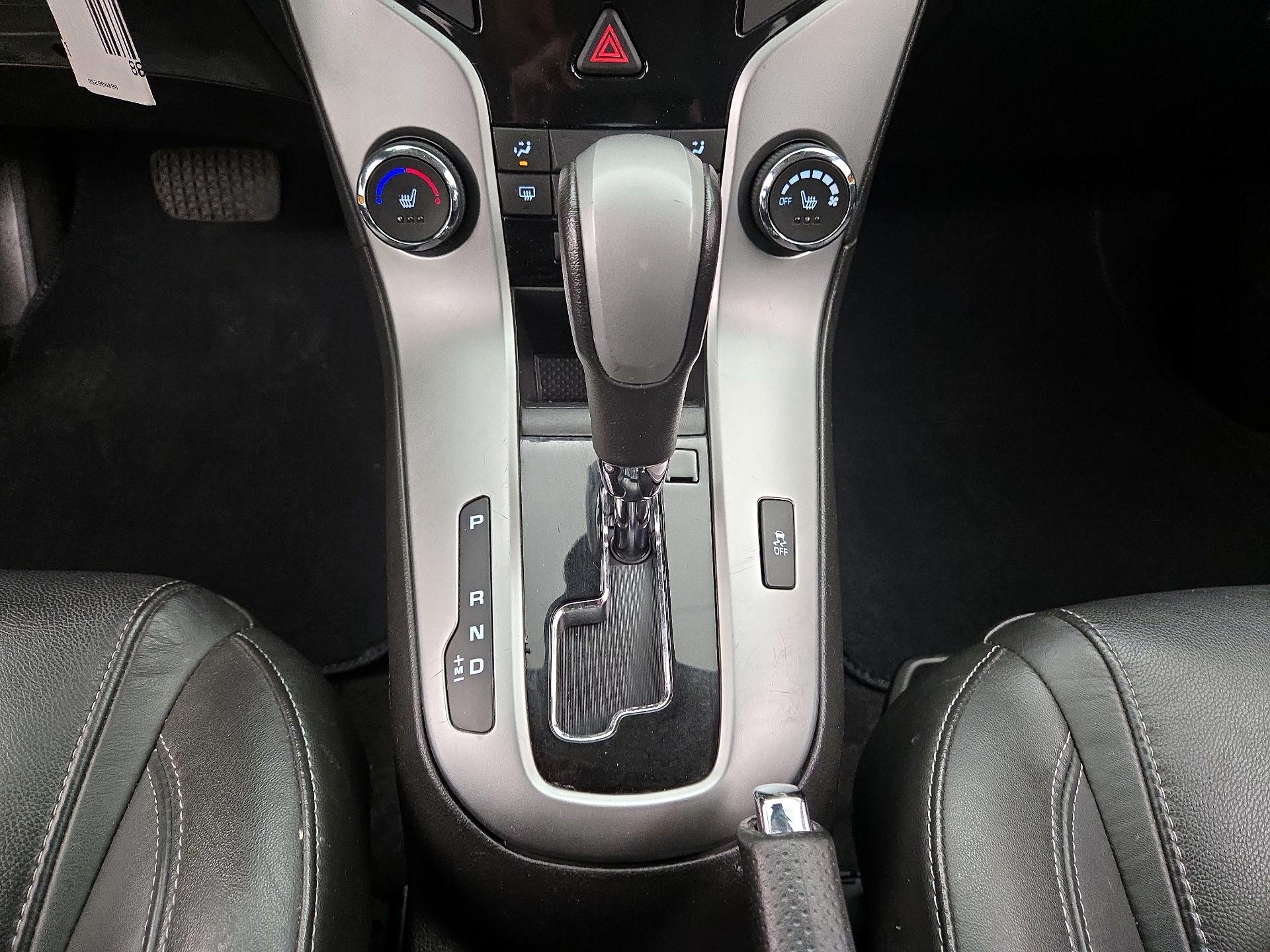 Thumbnail: 2015 Chevrolet Cruze - 16