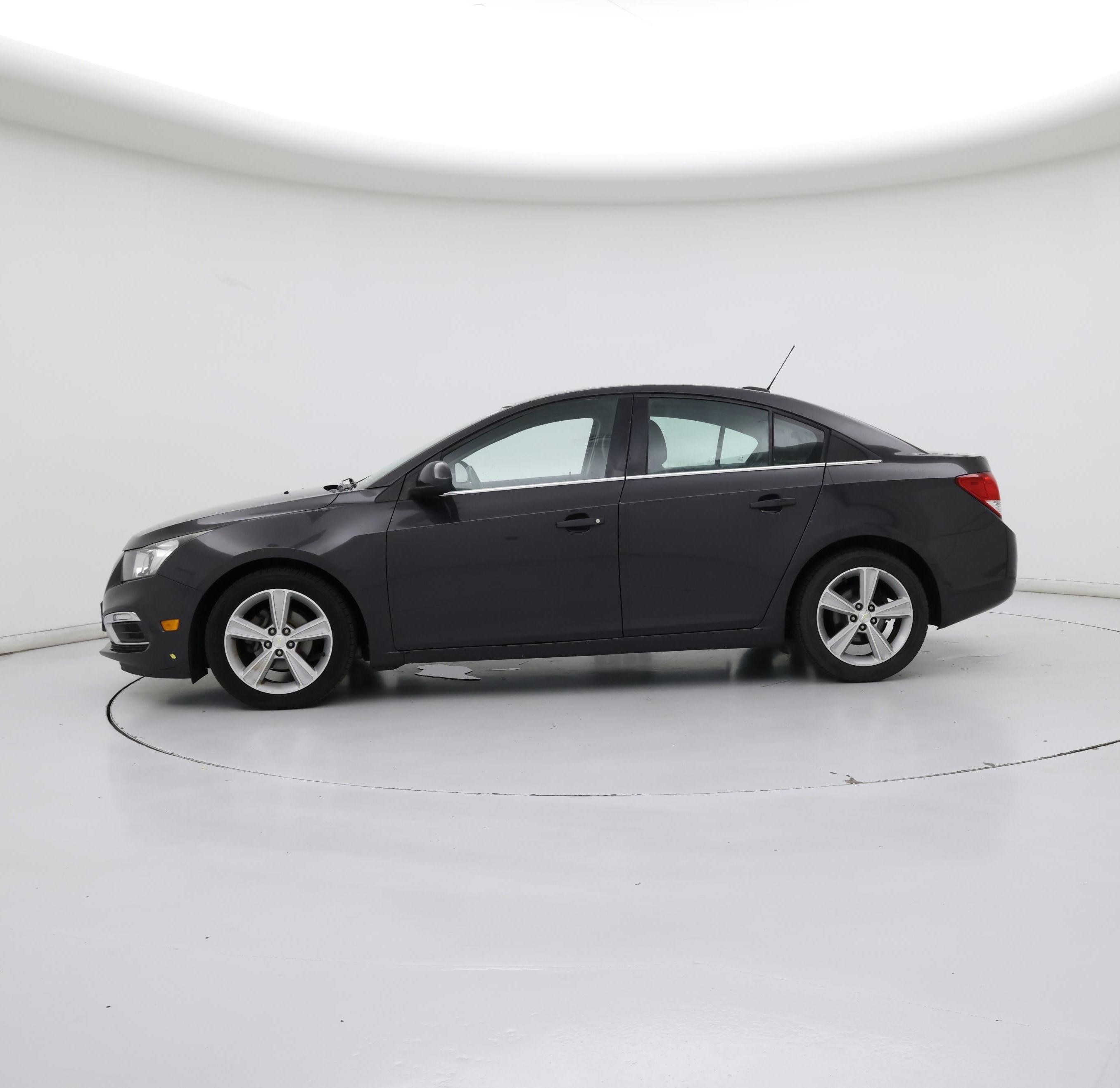 Thumbnail: 2015 Chevrolet Cruze - 3