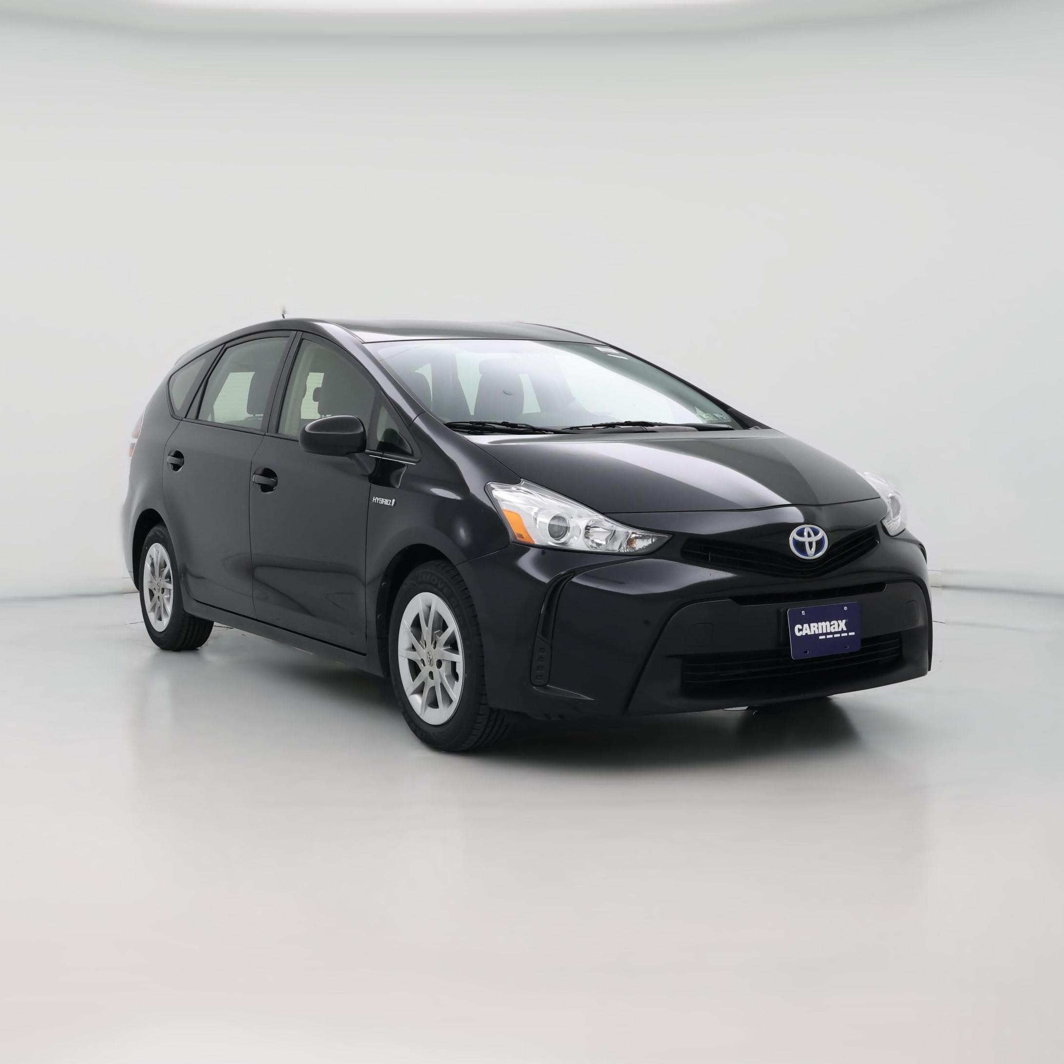 Thumbnail: 2017 Toyota Prius v - 1