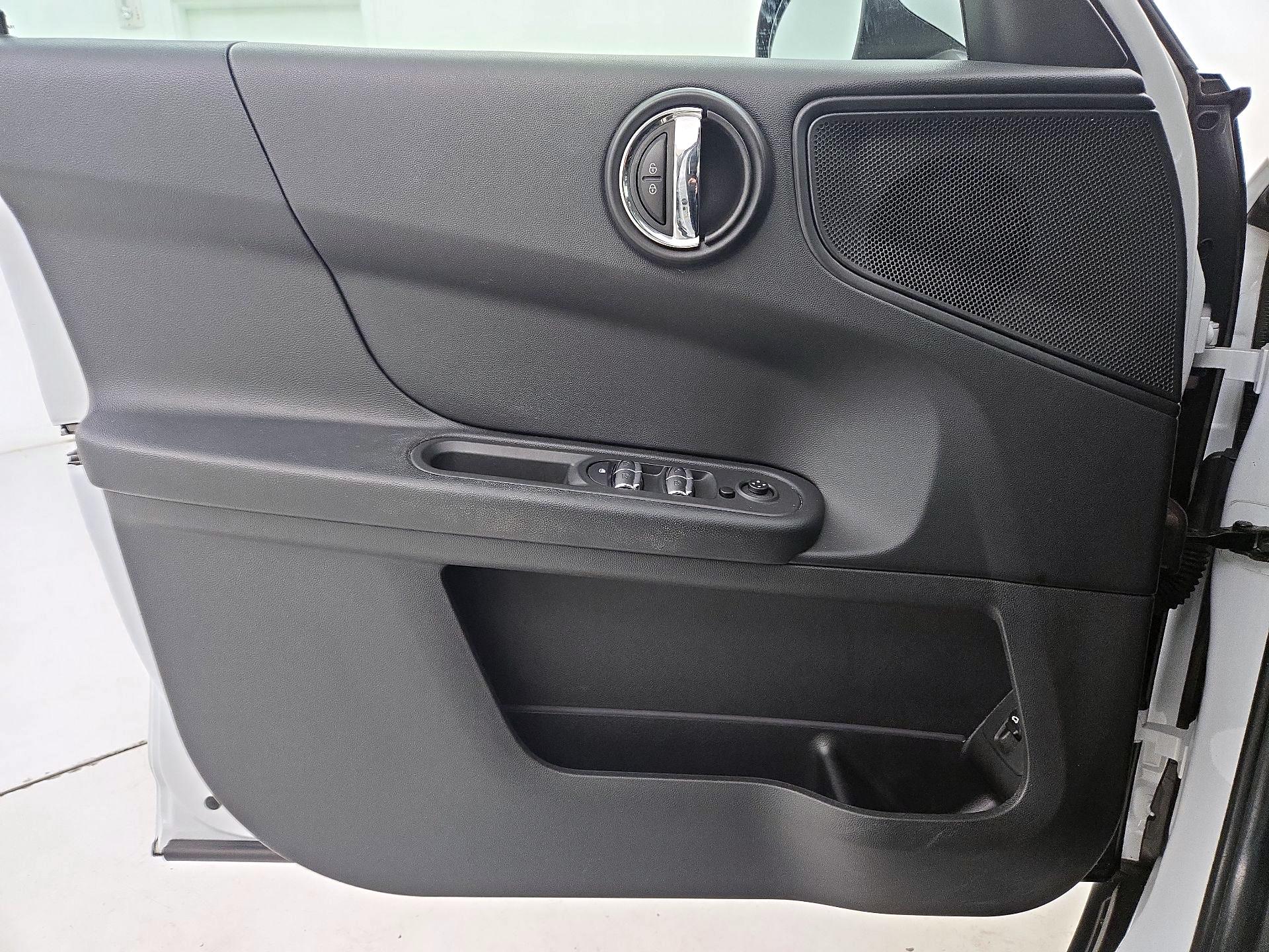 Thumbnail: 2019 MINI Cooper Countryman - 12
