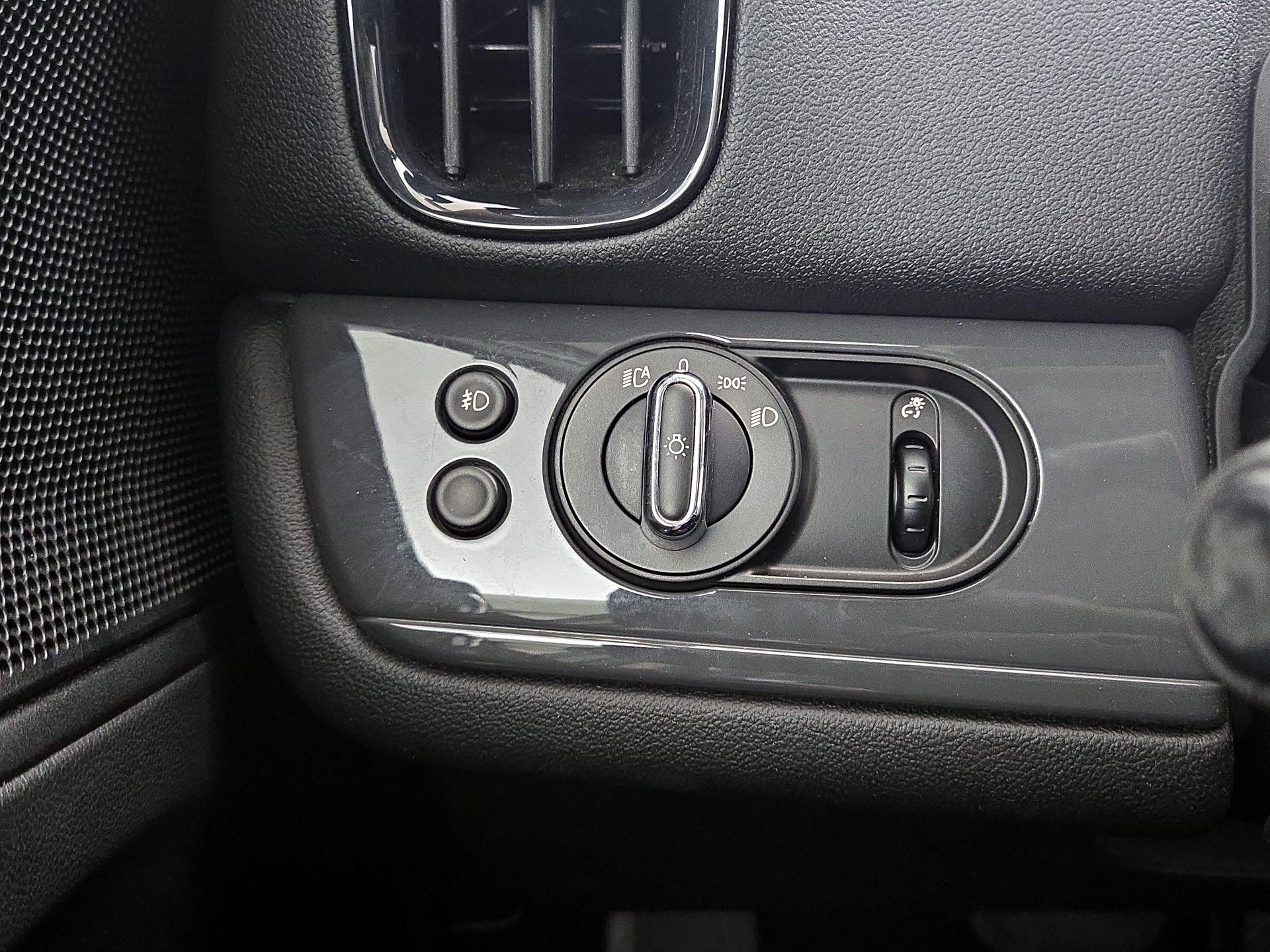 Thumbnail: 2019 MINI Cooper Countryman - 13