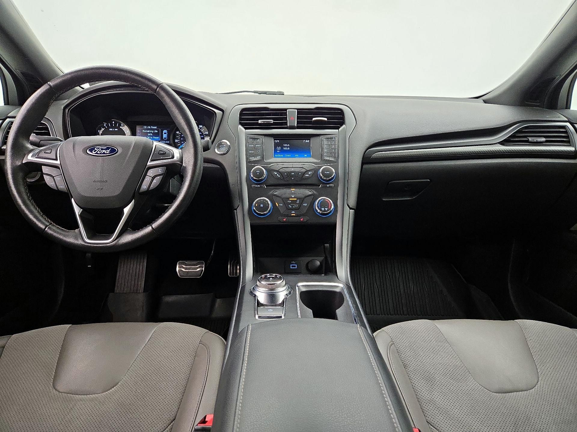 Thumbnail: 2017 Ford Fusion - 9