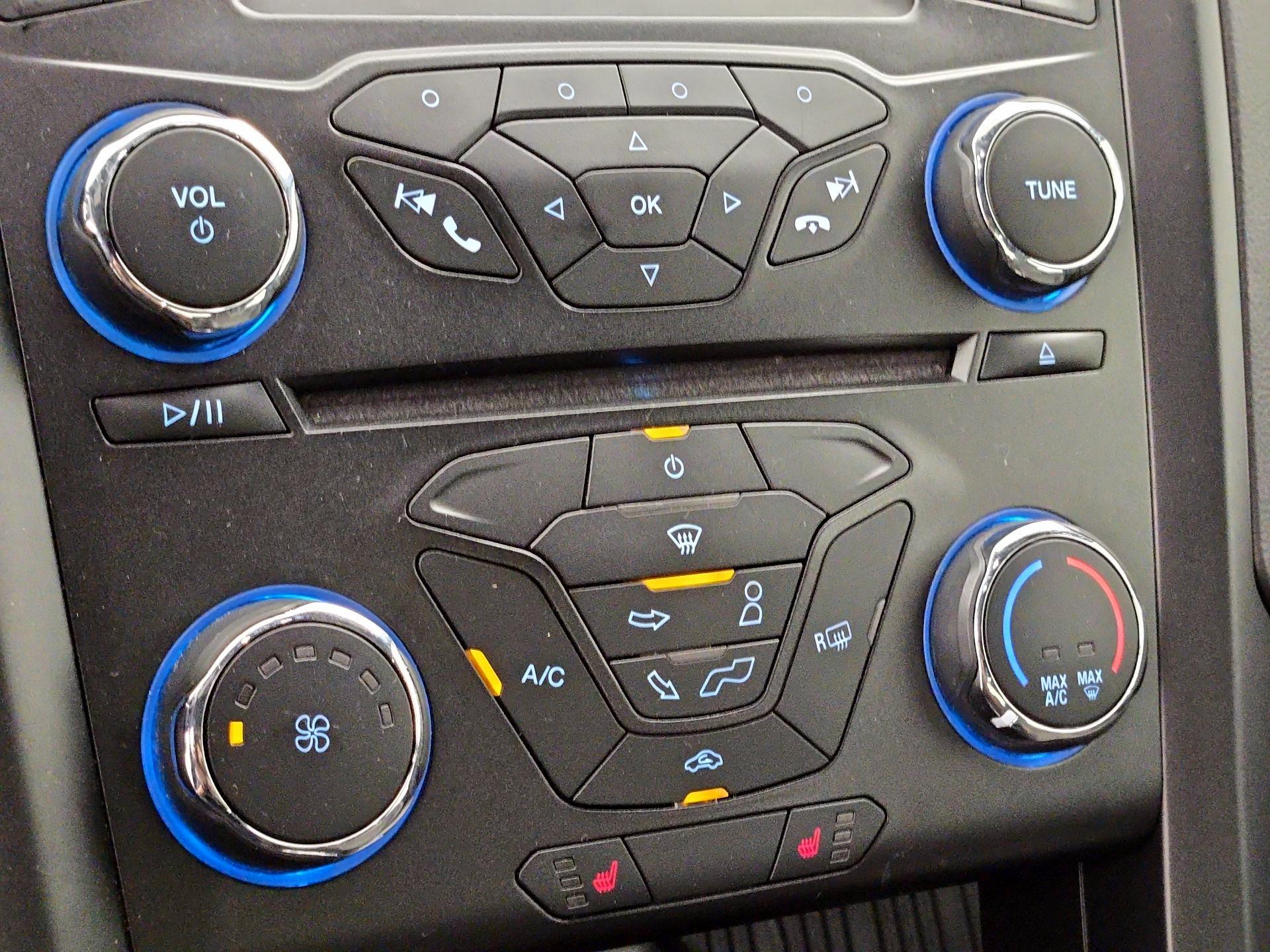 Thumbnail: 2017 Ford Fusion - 16